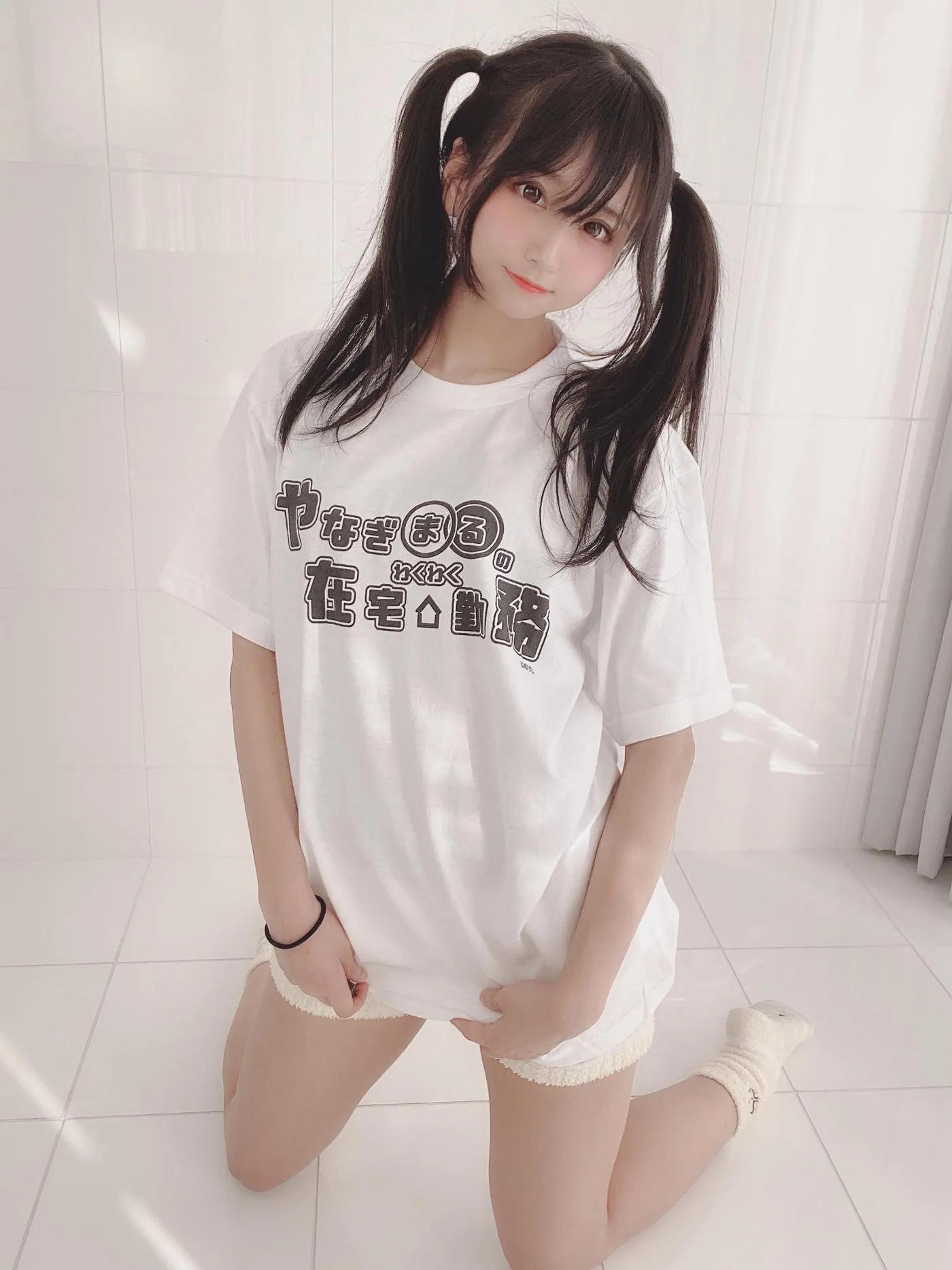 柳丸 – NO.05 [Fantia] 2022年02月写真合集(13期)-2022-02-24 わくわく在宅勤務Tシャツのヮィ [26P]插图1