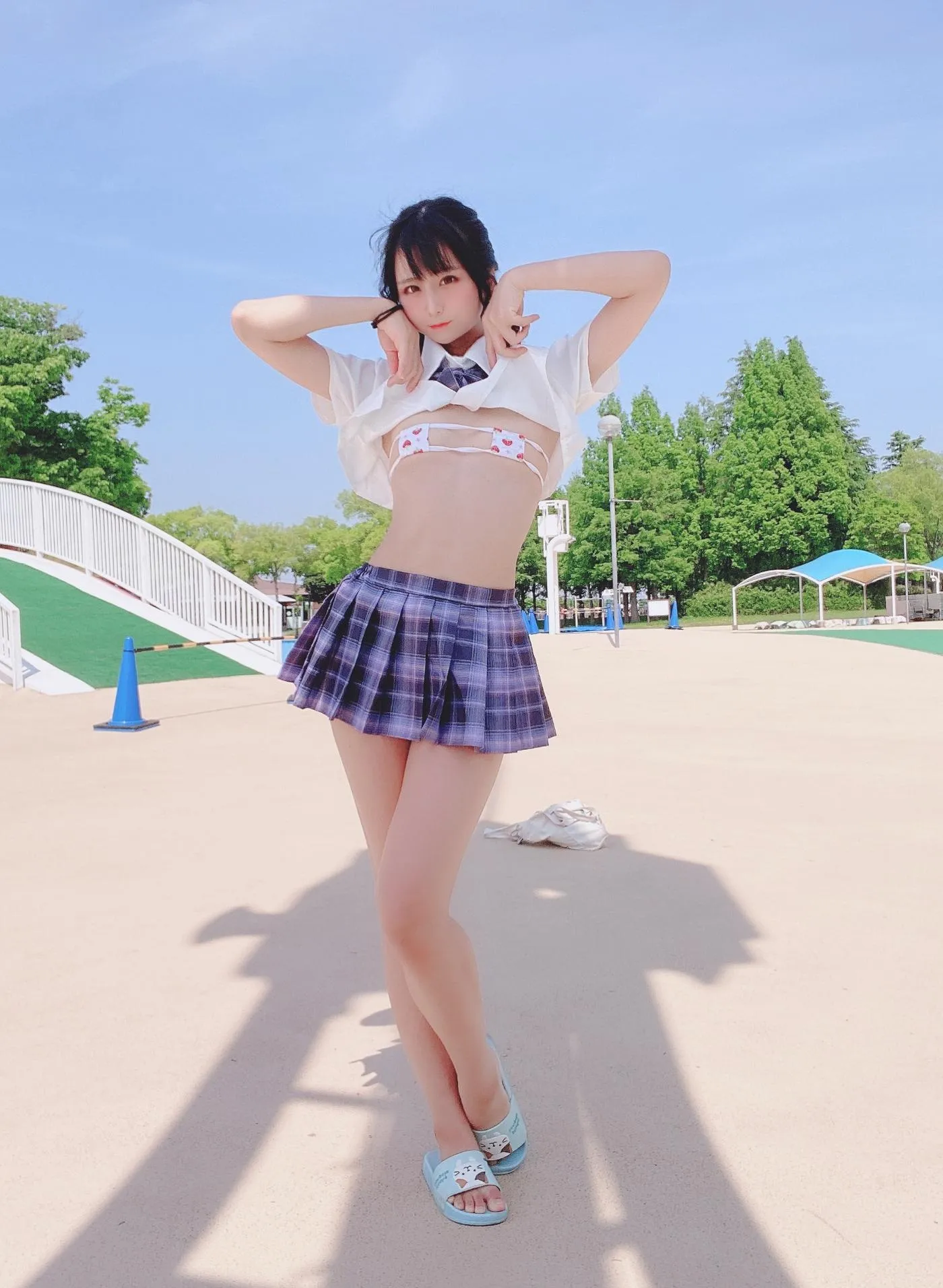柳丸 – NO.08 [Fantia] 2022年05月写真合集(15期)-2022-05-06 撮れたて！丈の短い制服 [53P]插图2