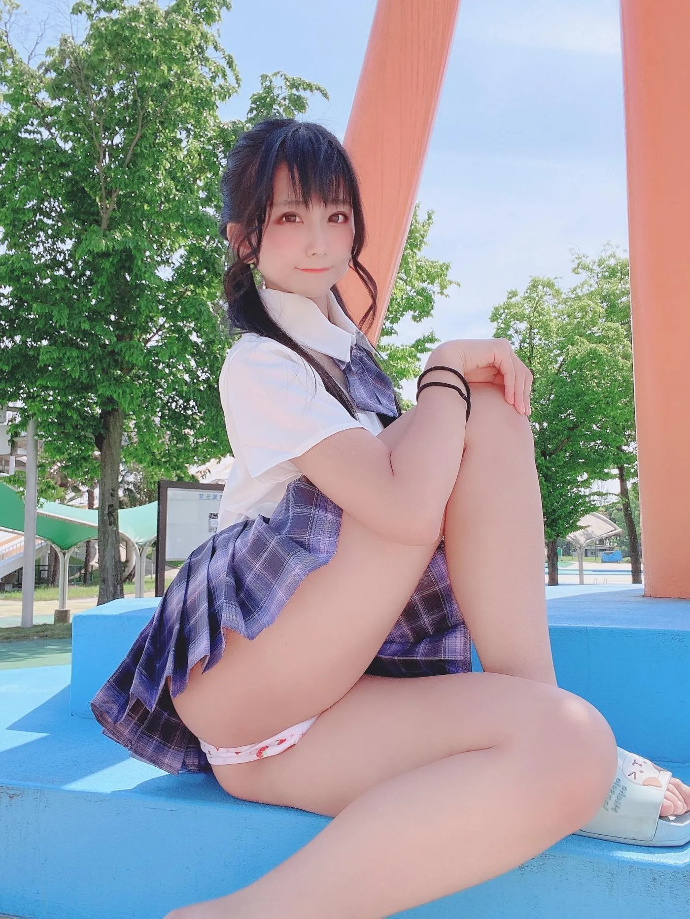柳丸 – NO.08 [Fantia] 2022年05月写真合集(15期)-2022-05-06 撮れたて！丈の短い制服 [53P]插图1