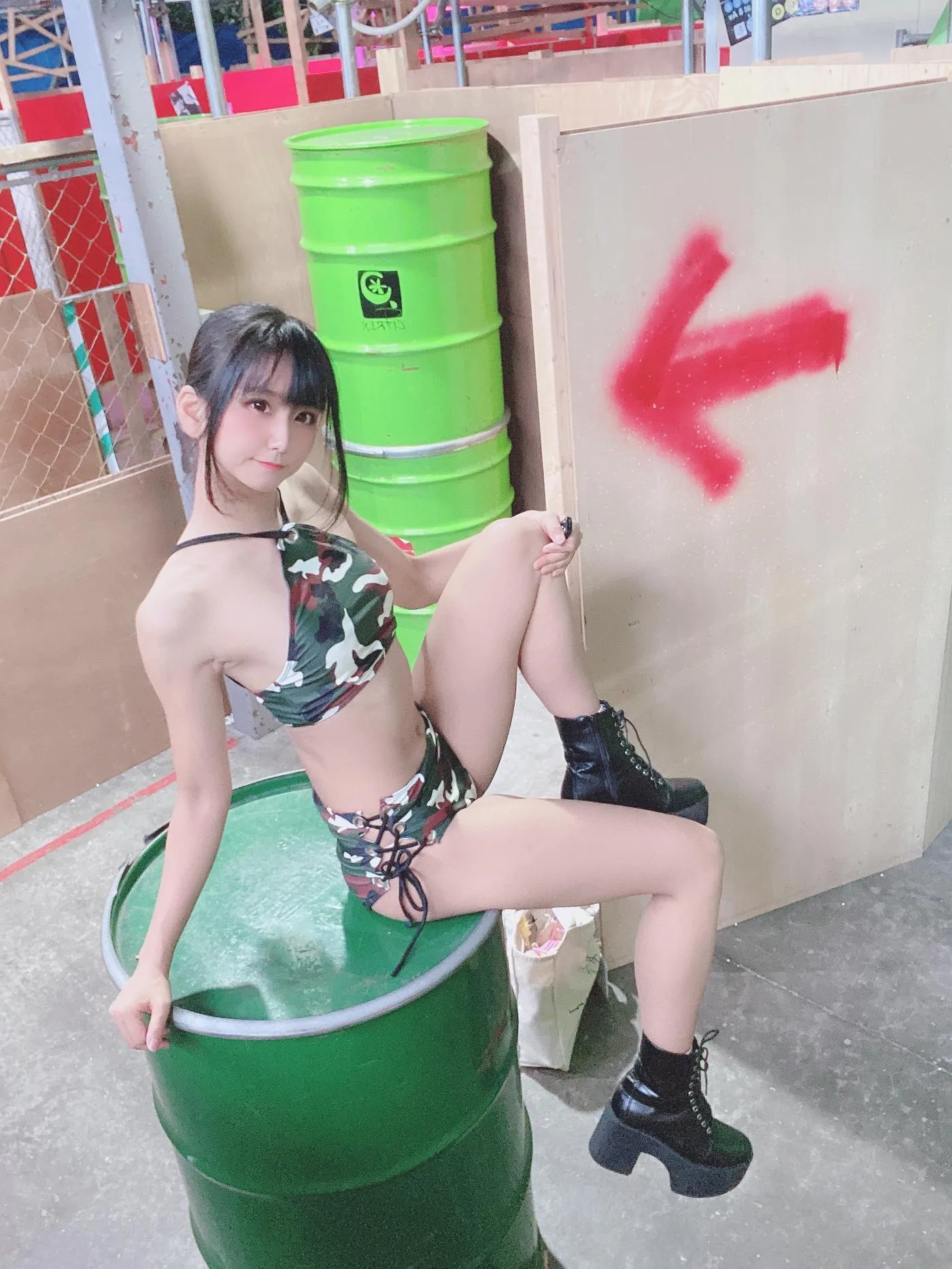 柳丸 – NO.08 [Fantia] 2022年05月写真合集(15期)-2022-05-08 撮れたて！サバゲー会場にふさわしい?装いと、5_11会員限定配信のお知らせ [64P]插图8