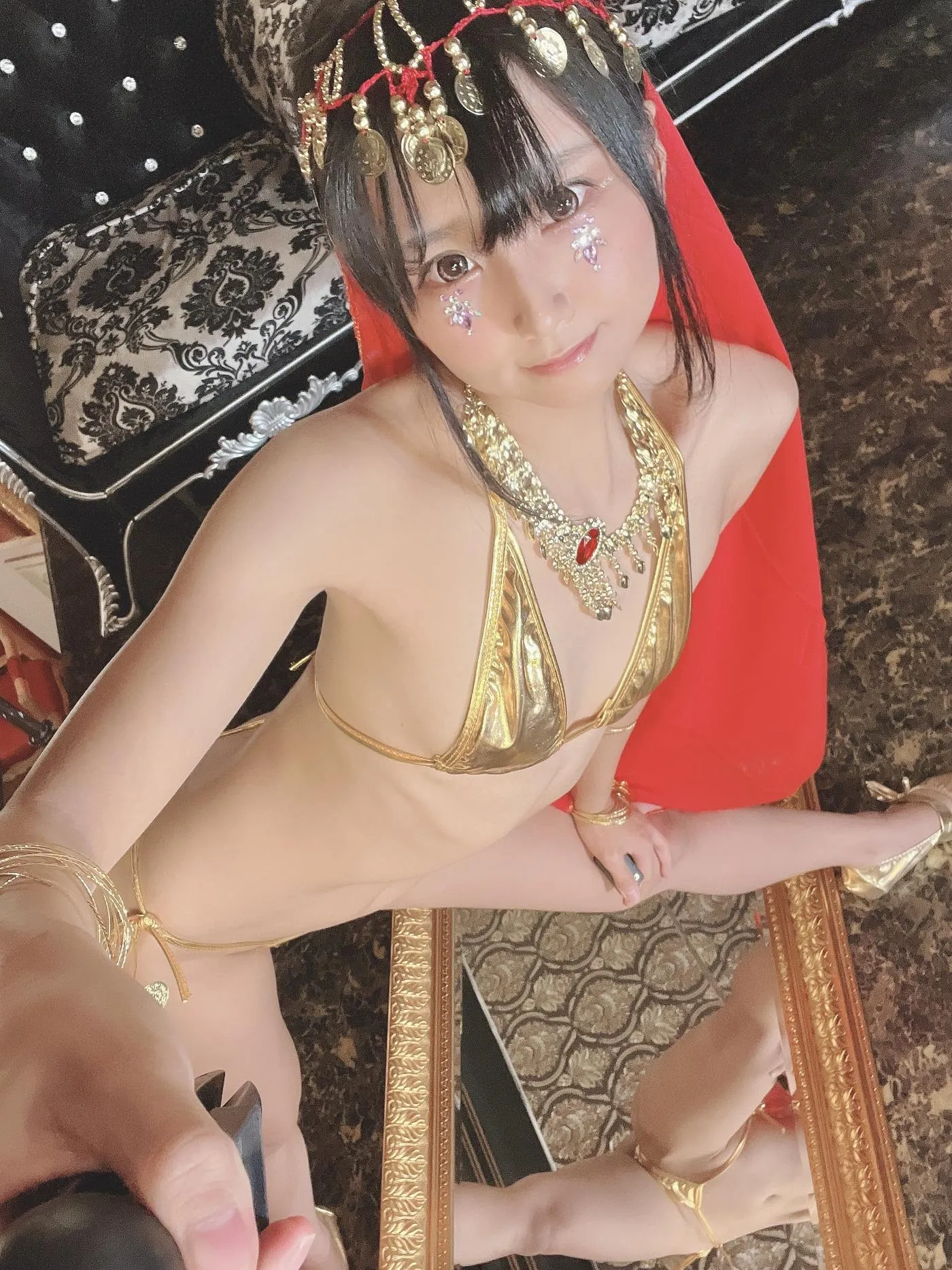 柳丸 – NO.09 [Fantia] 2022年06月写真合集(15期)-2022-06-09 金運の上がるビキニ前編（鏡の活用） [54P]插图1