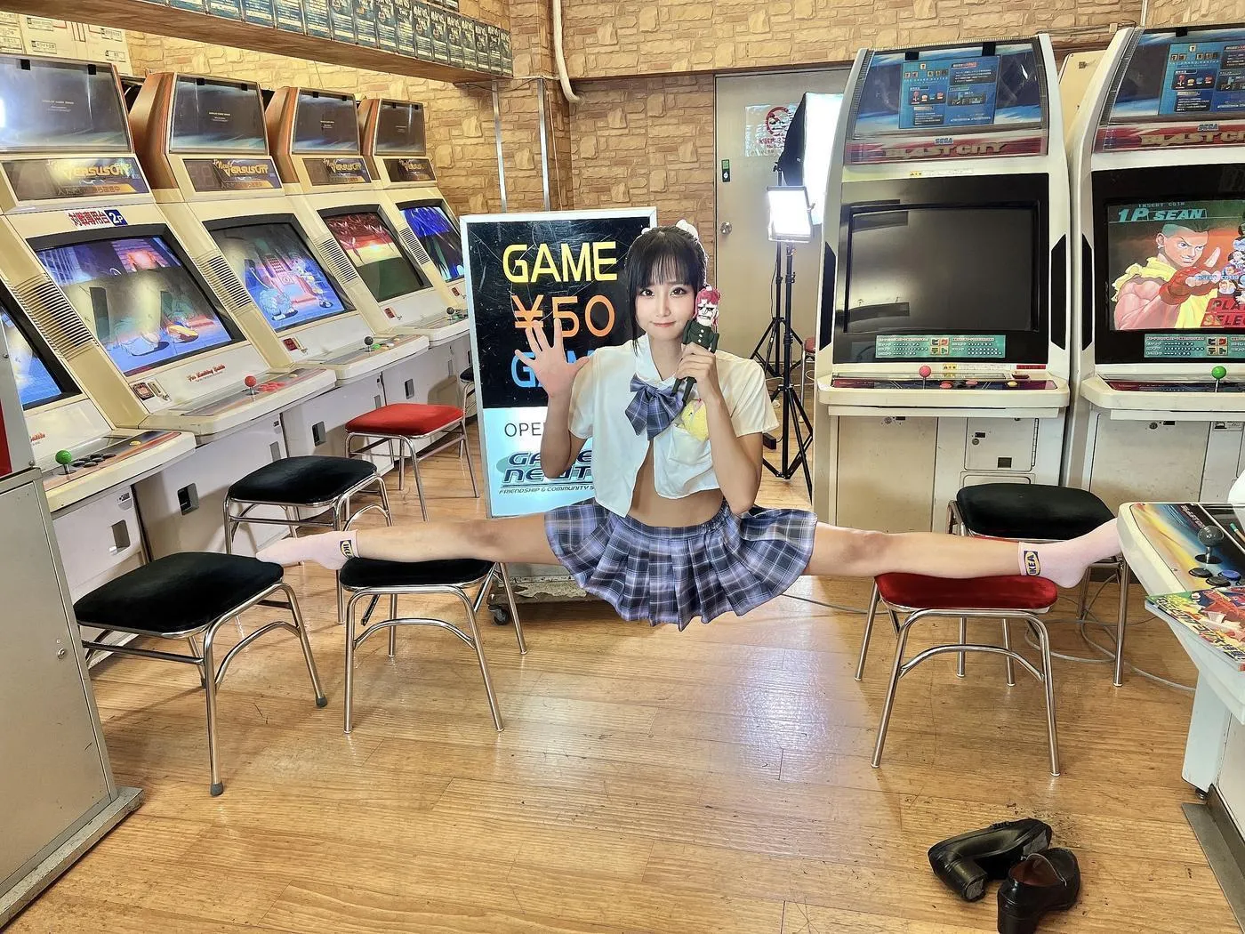 柳丸 – NO.10 [Fantia] 2022年07月写真合集(15期)-2022-07-20 丈の短い制服でゲーセンに登場? [51P]插图8