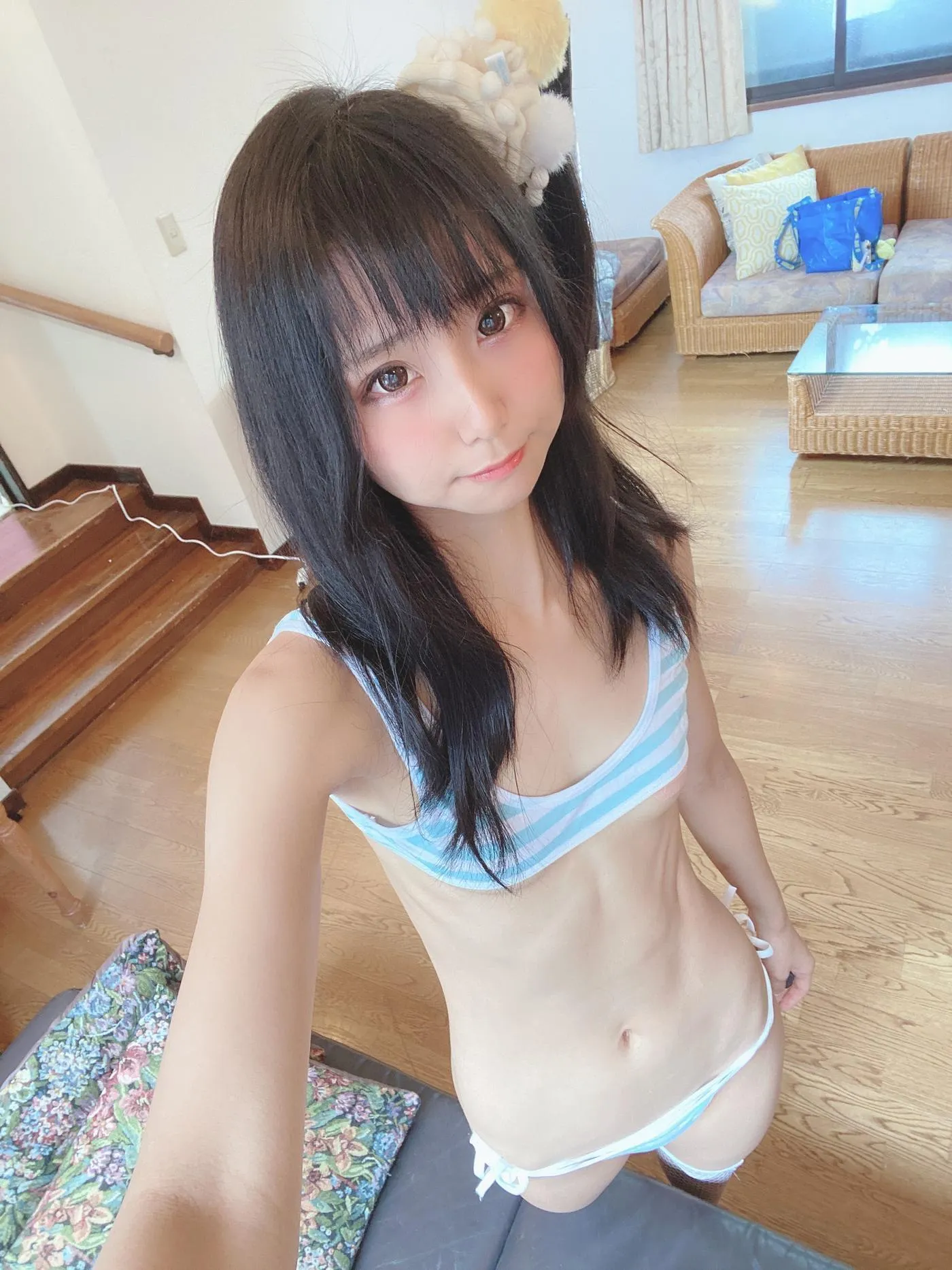 柳丸 – NO.11 [Fantia] 2022年08月写真合集(15期)-2022-08-17 しましま水色マイクロ（前編） [25P]插图6