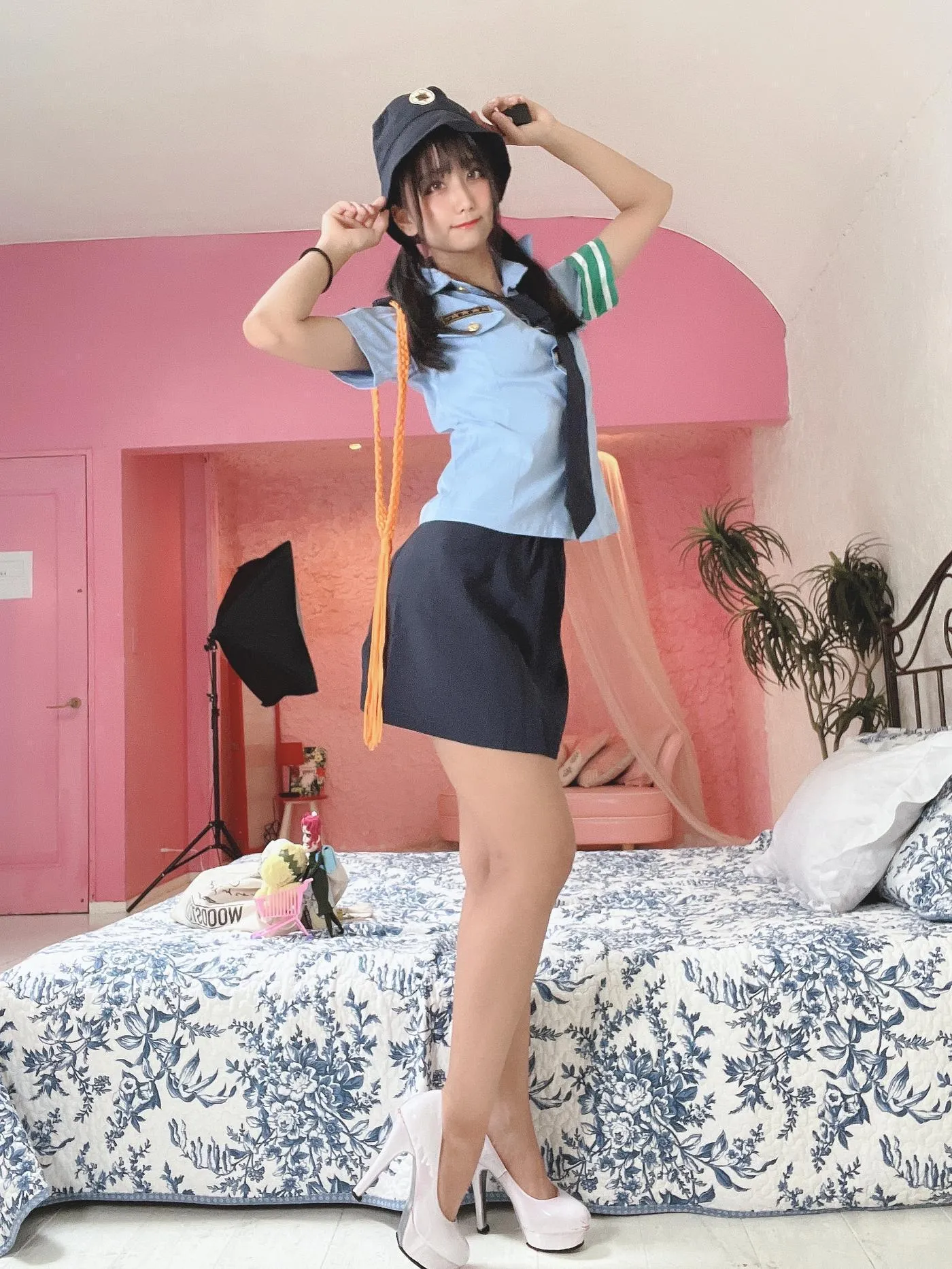 柳丸 – NO.11 [Fantia] 2022年08月写真合集(15期)-2022-08-23 撮れたて！ハイレグ警察（前編） [54P]插图2