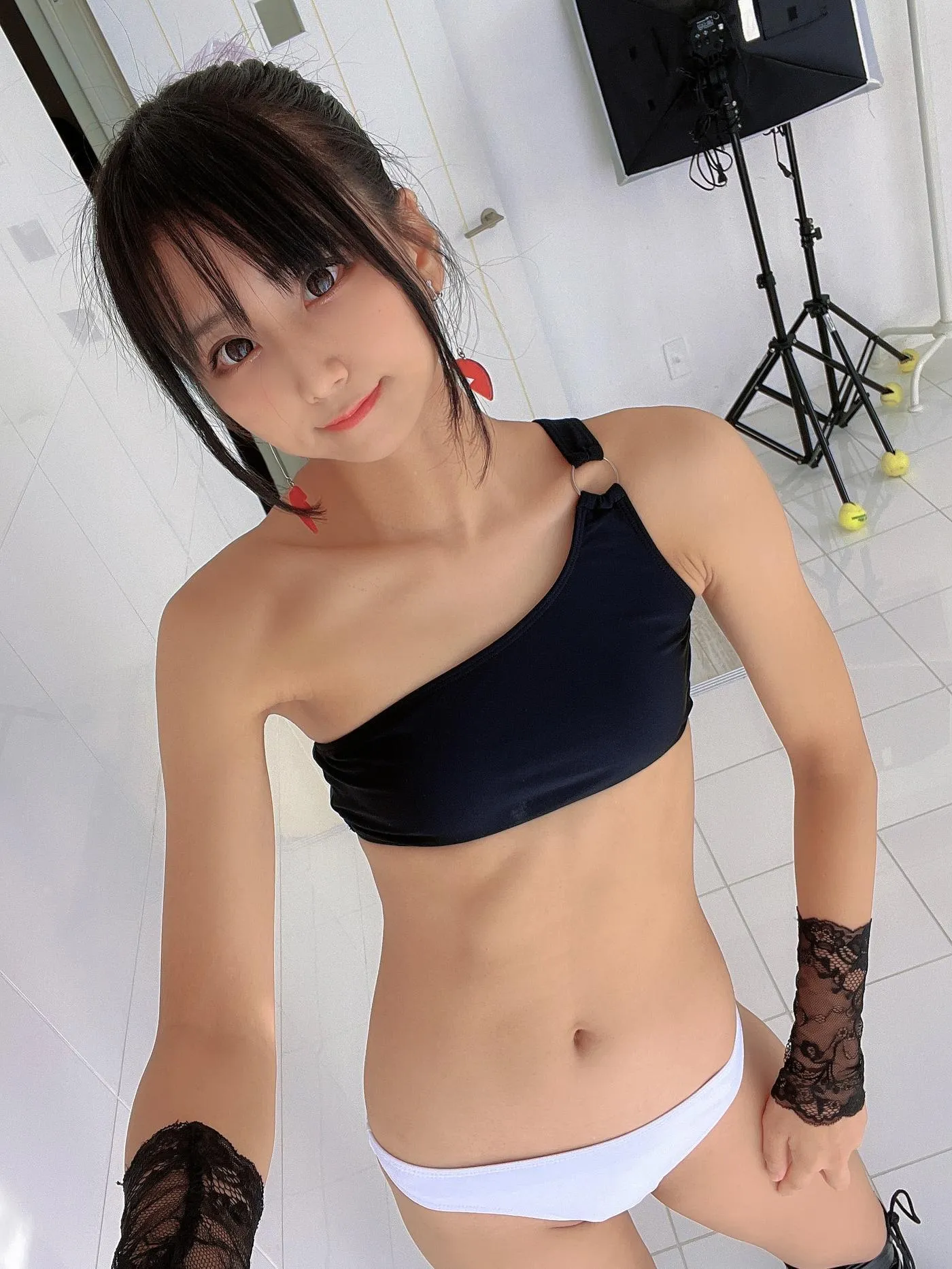柳丸 – NO.12 [Fantia] 2022年09月写真合集(14期)-2022-09-08 ポルナレフな水着 [45P]插图2