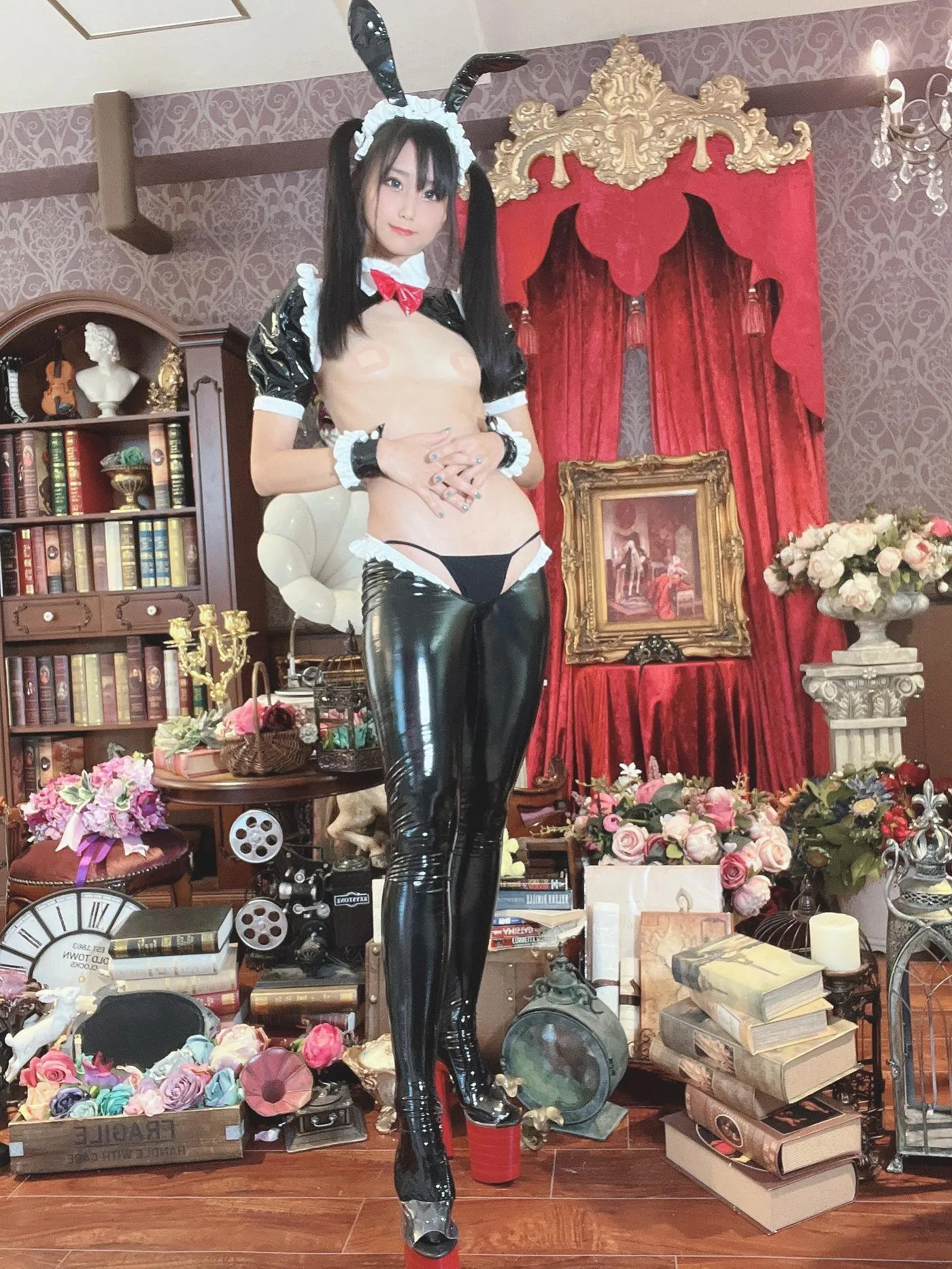 柳丸 – NO.12 [Fantia] 2022年09月写真合集(14期)-2022-09-12 撮れたて！乳絆創膏逆バニー? [49P]插图6