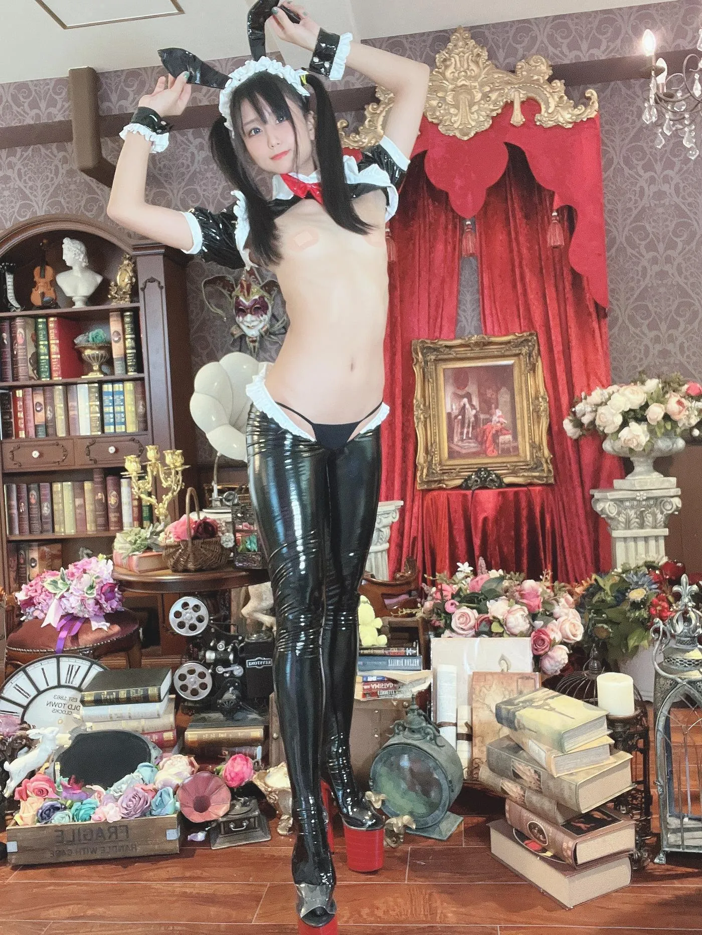 柳丸 – NO.12 [Fantia] 2022年09月写真合集(14期)-2022-09-12 撮れたて！乳絆創膏逆バニー? [49P]插图7