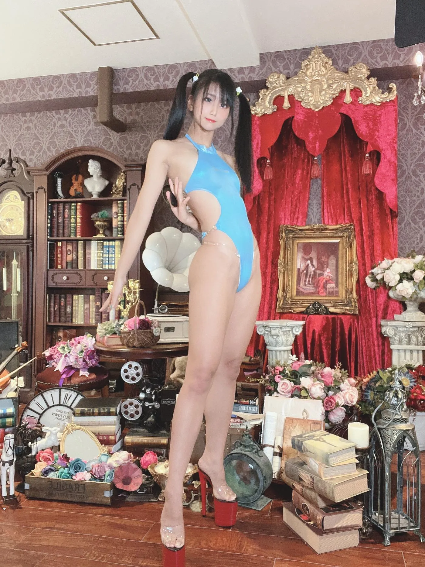 柳丸 – NO.12 [Fantia] 2022年09月写真合集(14期)-2022-09-22 キラキラ水色競泳水着（後編） [52P]插图9