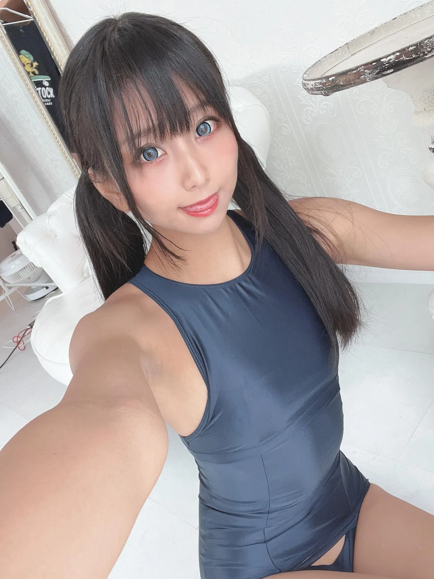 柳丸 – NO.13 [Fantia] 2022年10月写真合集(15期)-2022-10-19 旧型スクール水着のヮィと10_23会員限定配信のお知らせ [53P]插图1