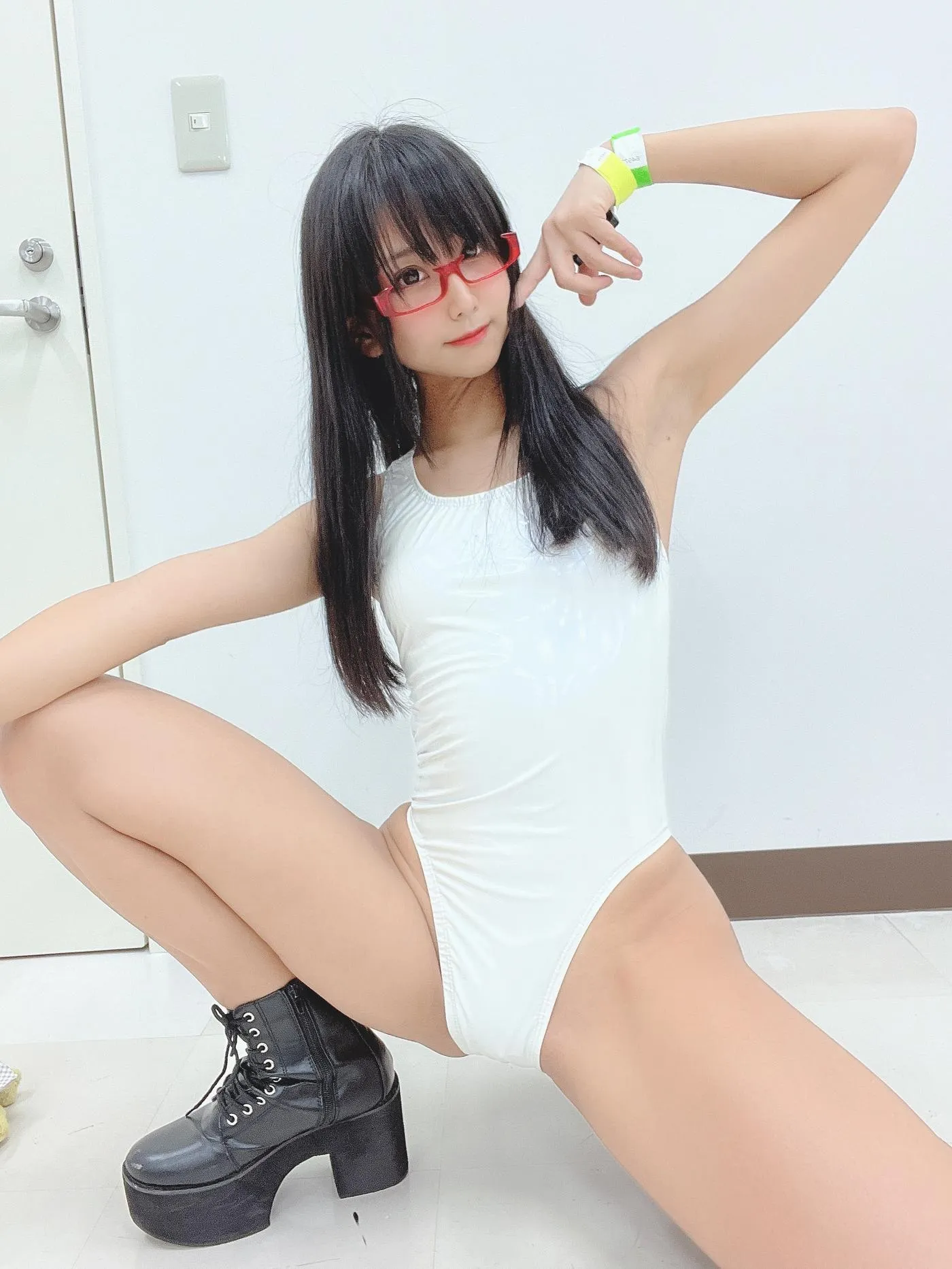 柳丸 – NO.13 [Fantia] 2022年10月写真合集(15期)-2022-10-25 白い競泳水着でメガネなヮィ [57P]插图7
