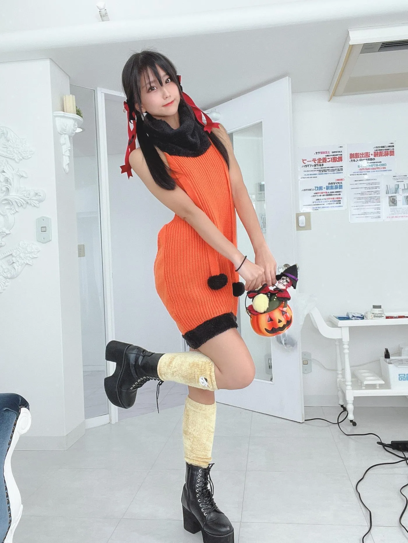 柳丸 – NO.13 [Fantia] 2022年10月写真合集(15期)-2022-10-31 ﾊﾛｳｨﾝｳｨﾝｳｨﾝ！?と11月カレンダー配布 [63P]插图3