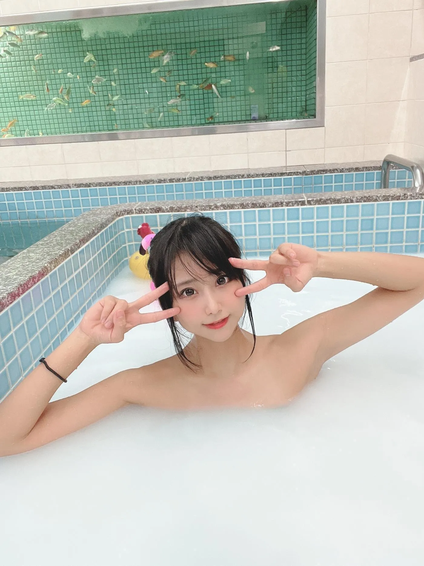 柳丸 – NO.14 [Fantia] 2022年10月写真合集(15期)-2022-11-09 水色競泳水着で銭湯♨ [44P]插图