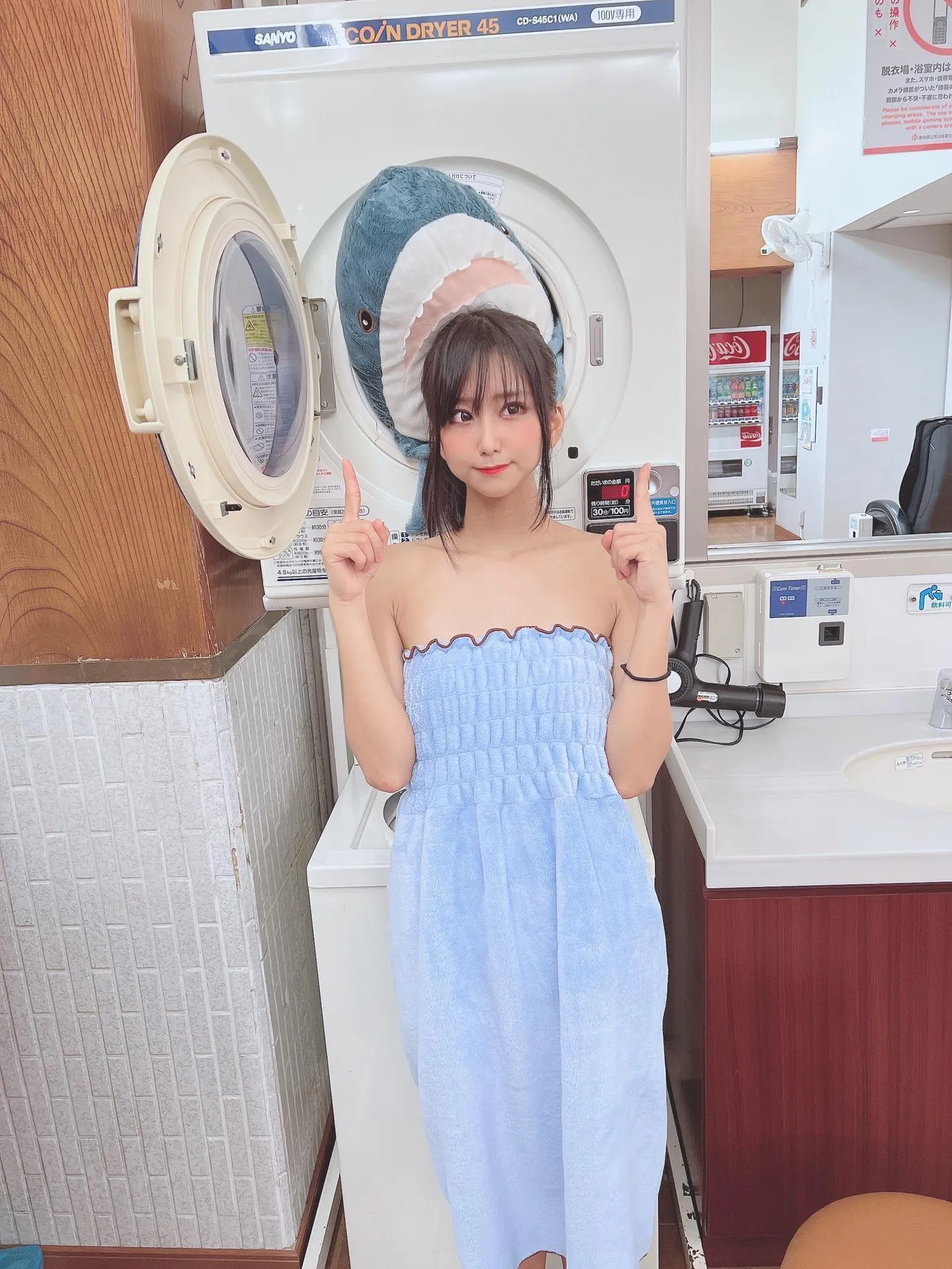 柳丸 – NO.14 [Fantia] 2022年10月写真合集(15期)-2022-11-11 銭湯でタオル巻き柳丸♨️ [33P]插图