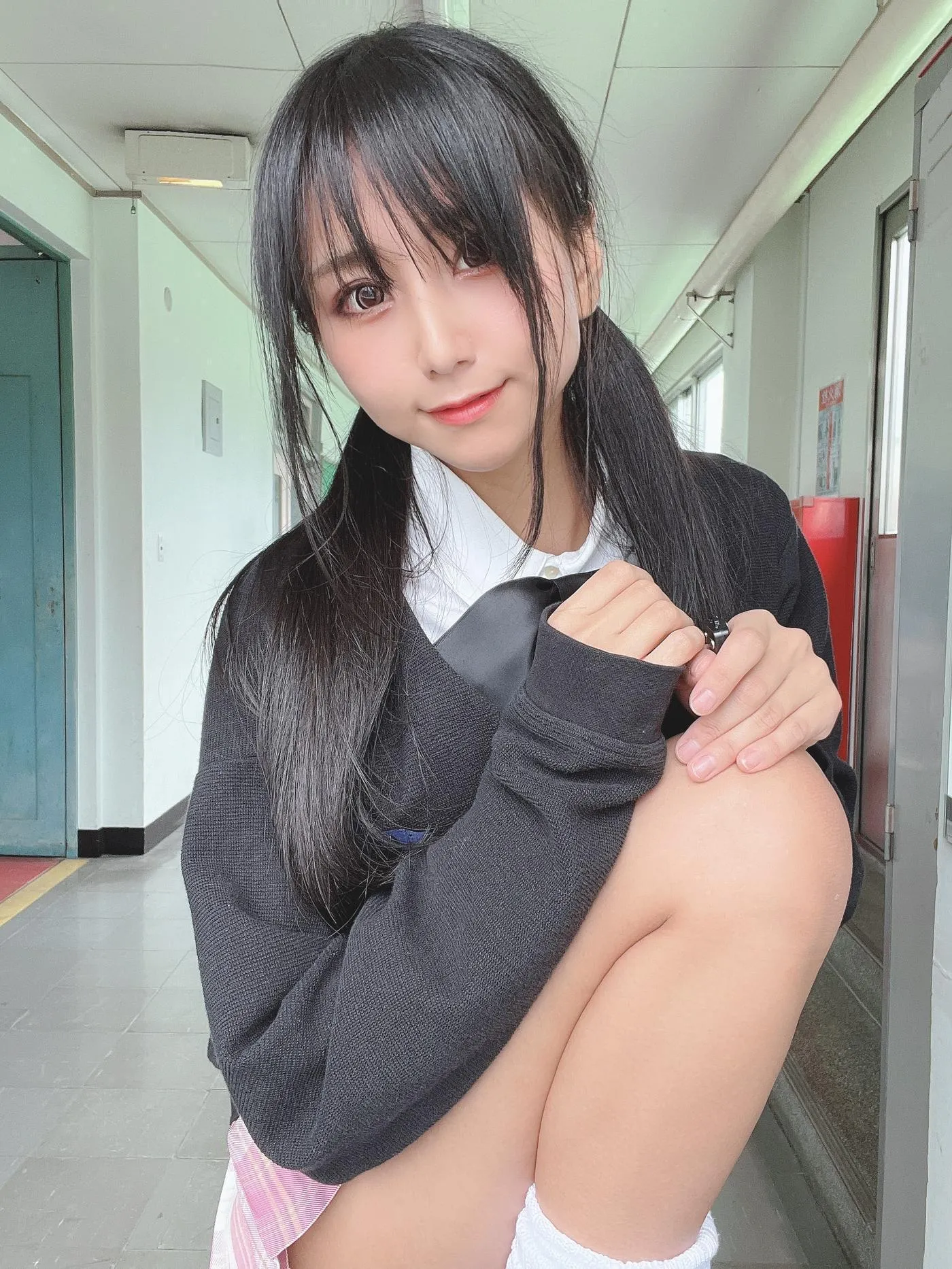 柳丸 – NO.14 [Fantia] 2022年10月写真合集(15期)-2022-11-17 見えそうで見えなくて見える学校のヮィ [69P]插图