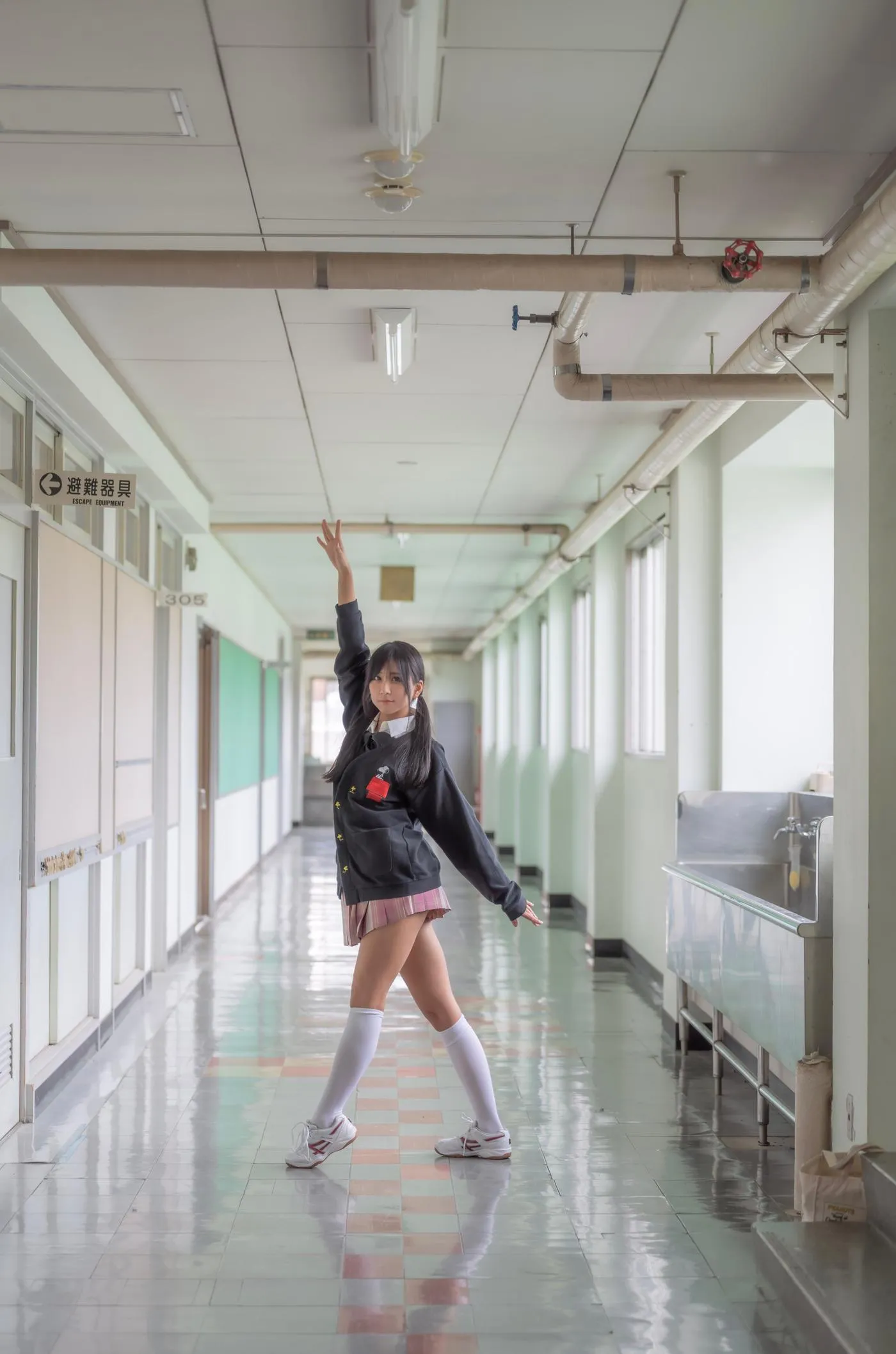 柳丸 – NO.14 [Fantia] 2022年10月写真合集(15期)-2022-11-17 見えそうで見えなくて見える学校のヮィ [69P]插图3
