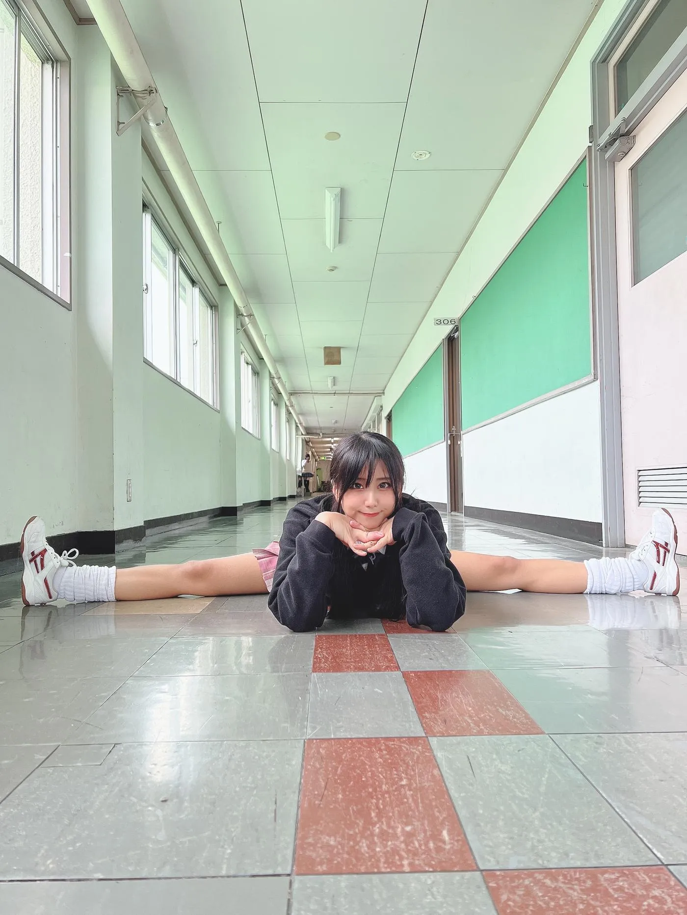 柳丸 – NO.14 [Fantia] 2022年10月写真合集(15期)-2022-11-19 学校のヮィ続き [53P]插图1