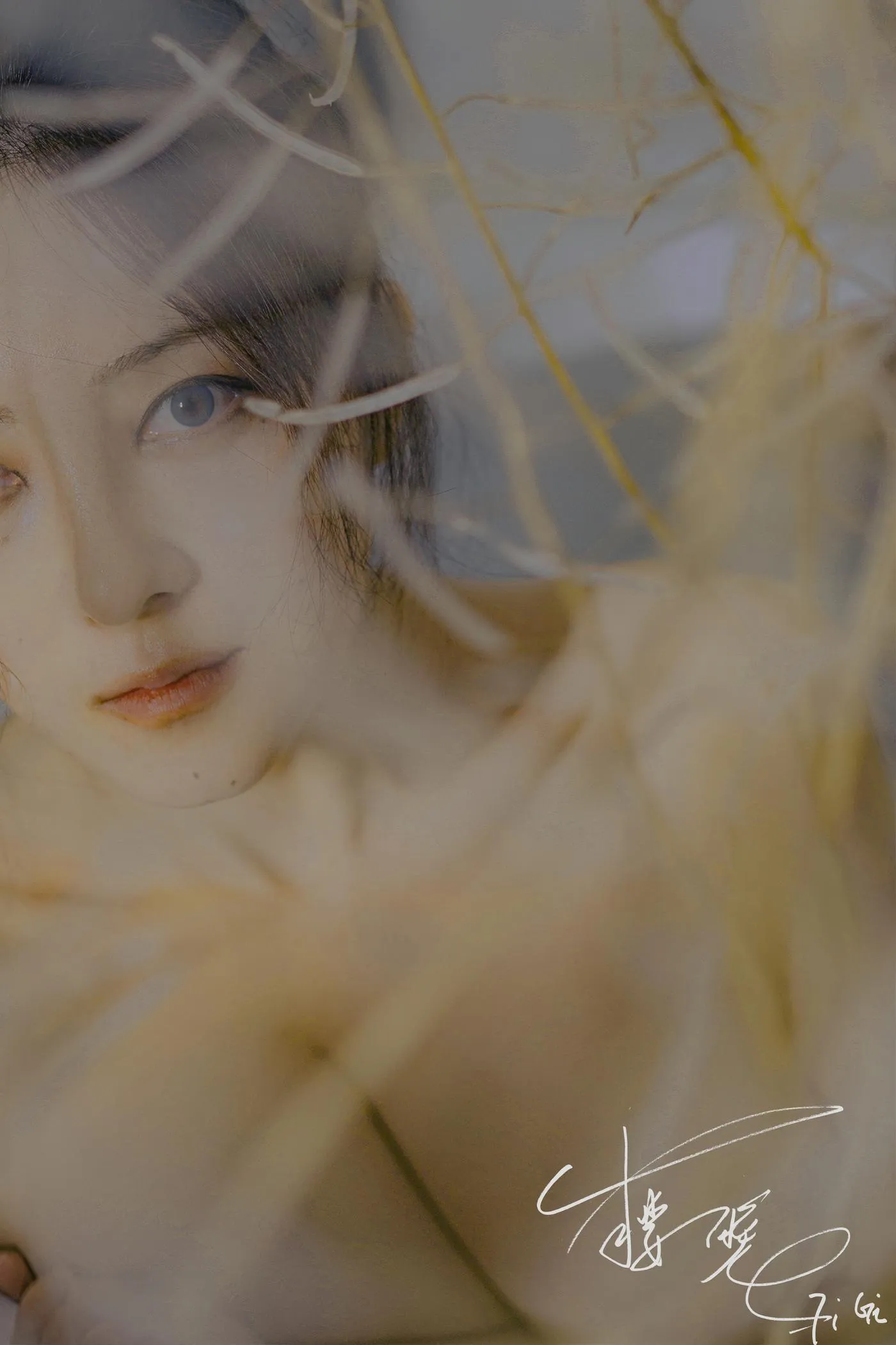 樱晚gigi – NO.05 粉丝群收费写真05 清衣.池 [25P]插图6