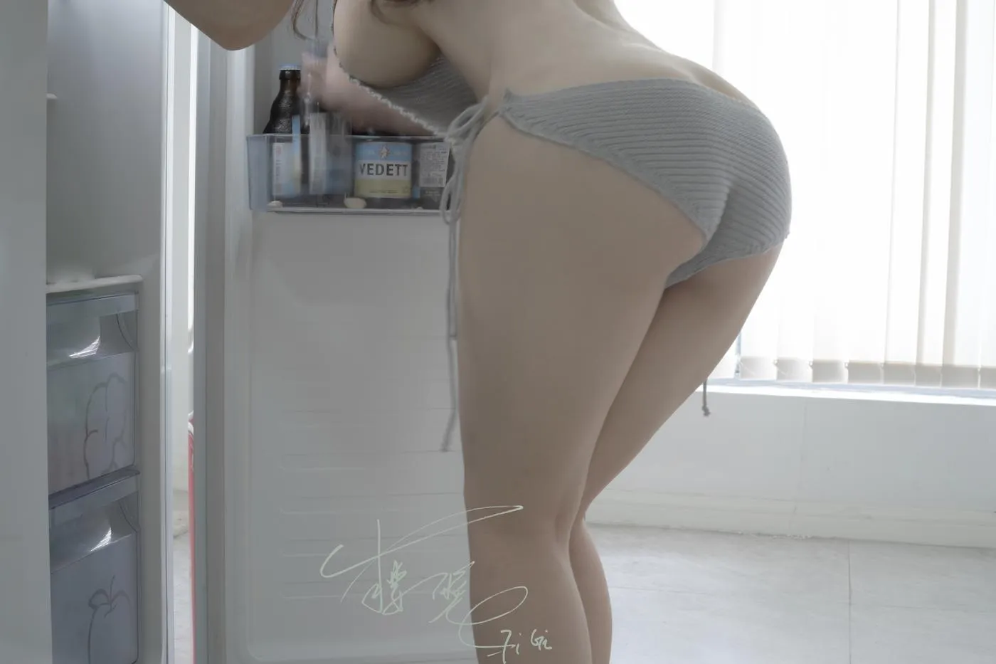 樱晚gigi – NO.14 粉丝群收费写真14 温.度 [24P]插图5