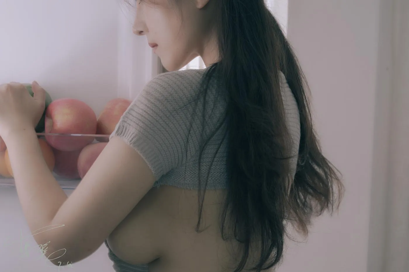 樱晚gigi – NO.14 粉丝群收费写真14 温.度 [24P]插图8