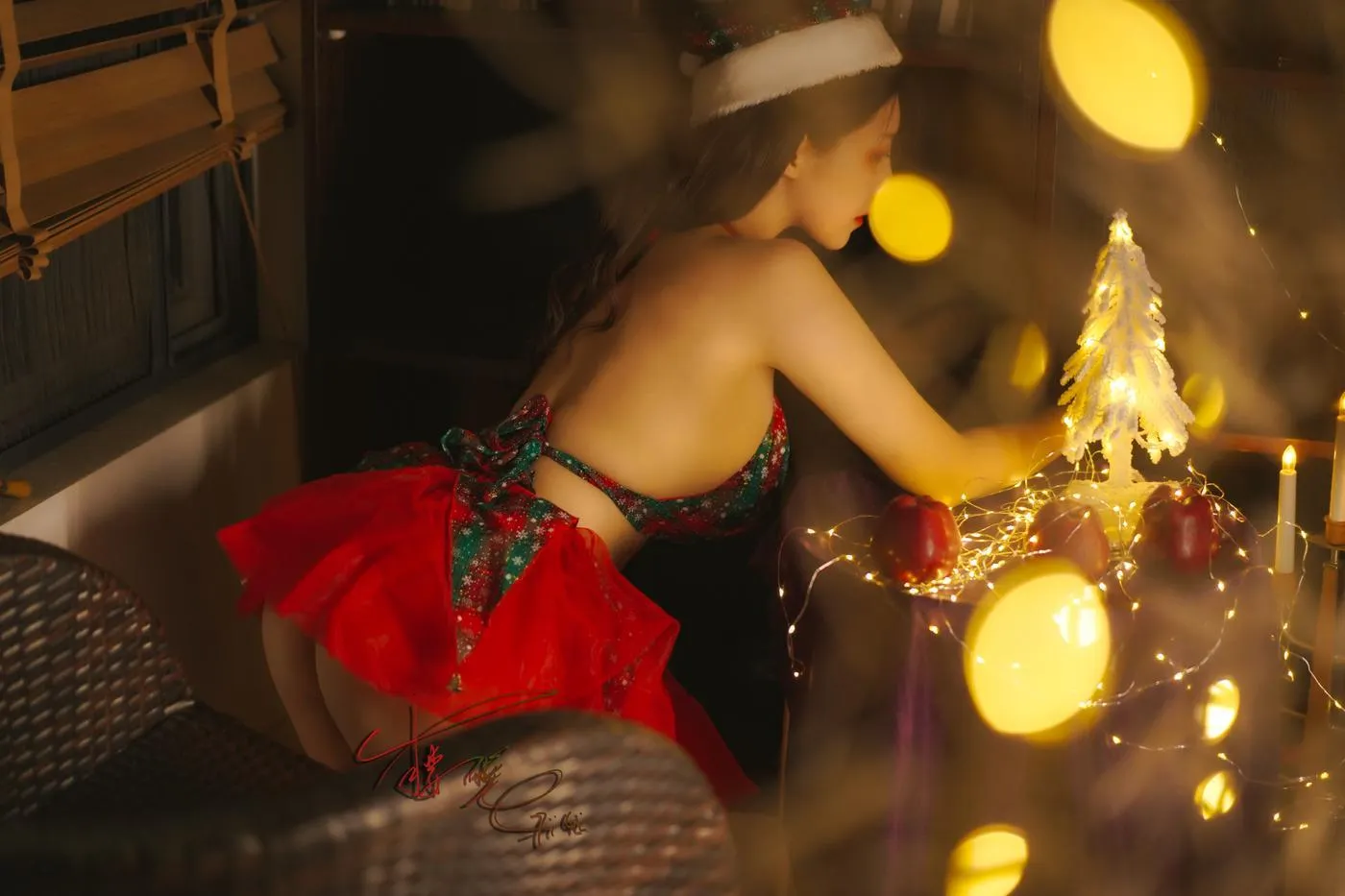 樱晚gigi – NO.17 粉丝群收费写真17 ChristmasDay [28P]插图1