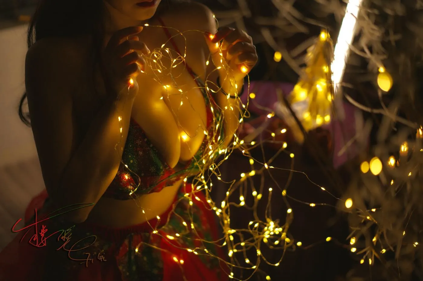 樱晚gigi – NO.17 粉丝群收费写真17 ChristmasDay [28P]插图4