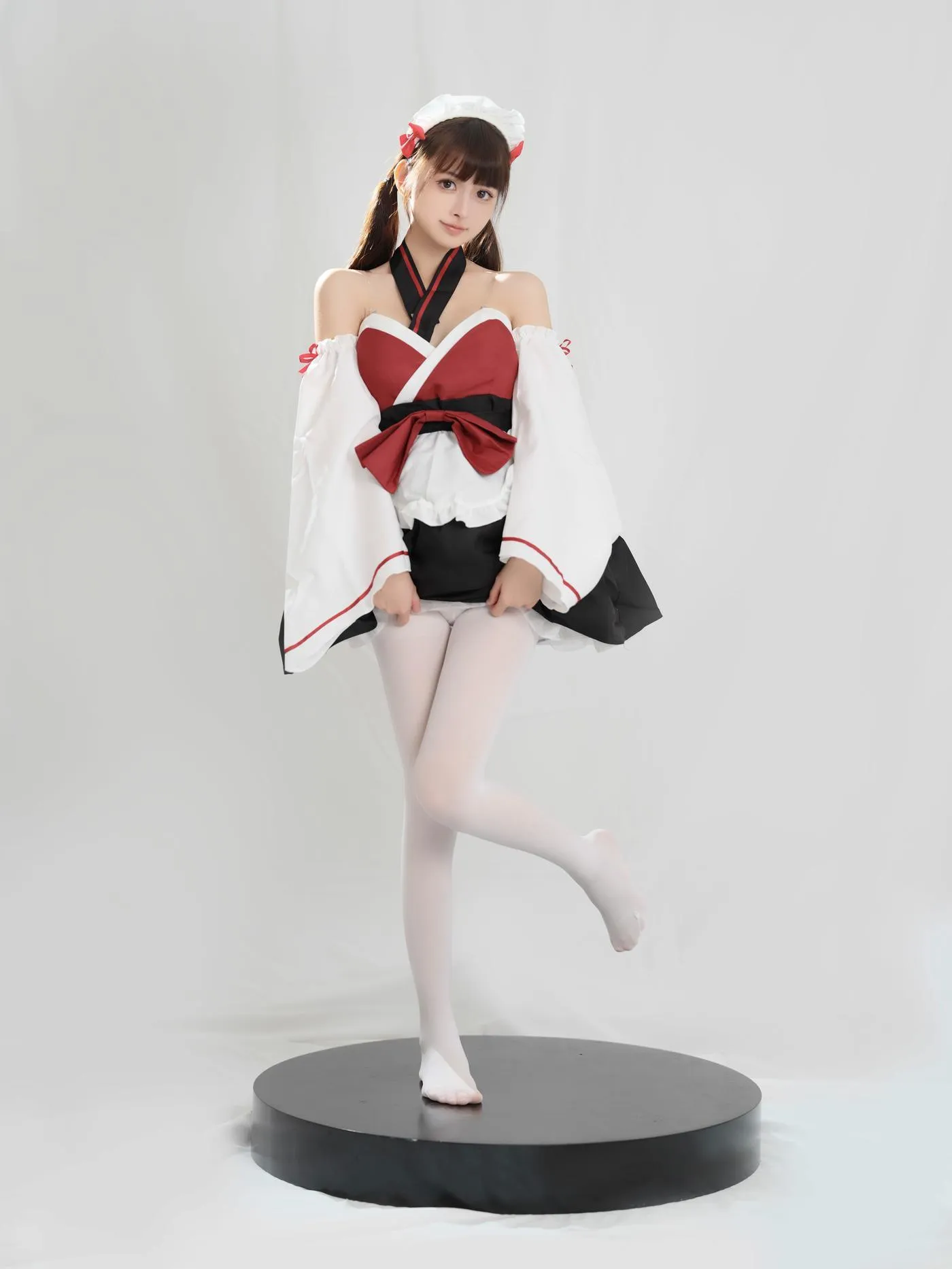 河豚抚子 – NO.07 红衣小女仆 [25P]插图6