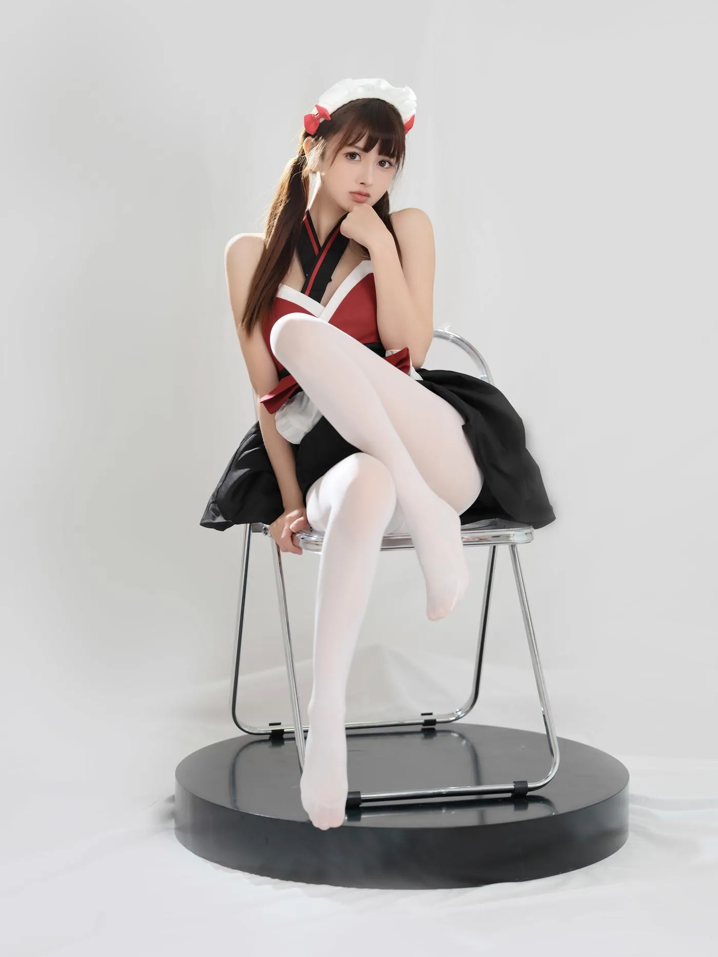 河豚抚子 – NO.07 红衣小女仆 [25P]插图1