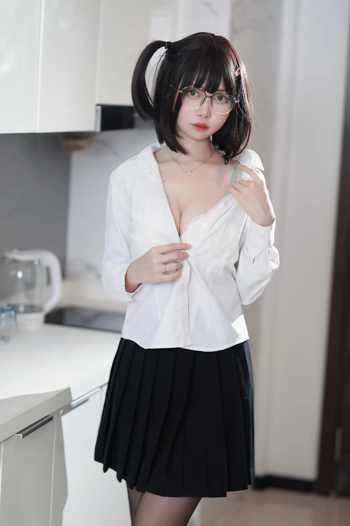 洛桑w伊梓 – NO.02 眼镜妹妹 [32P]插图5