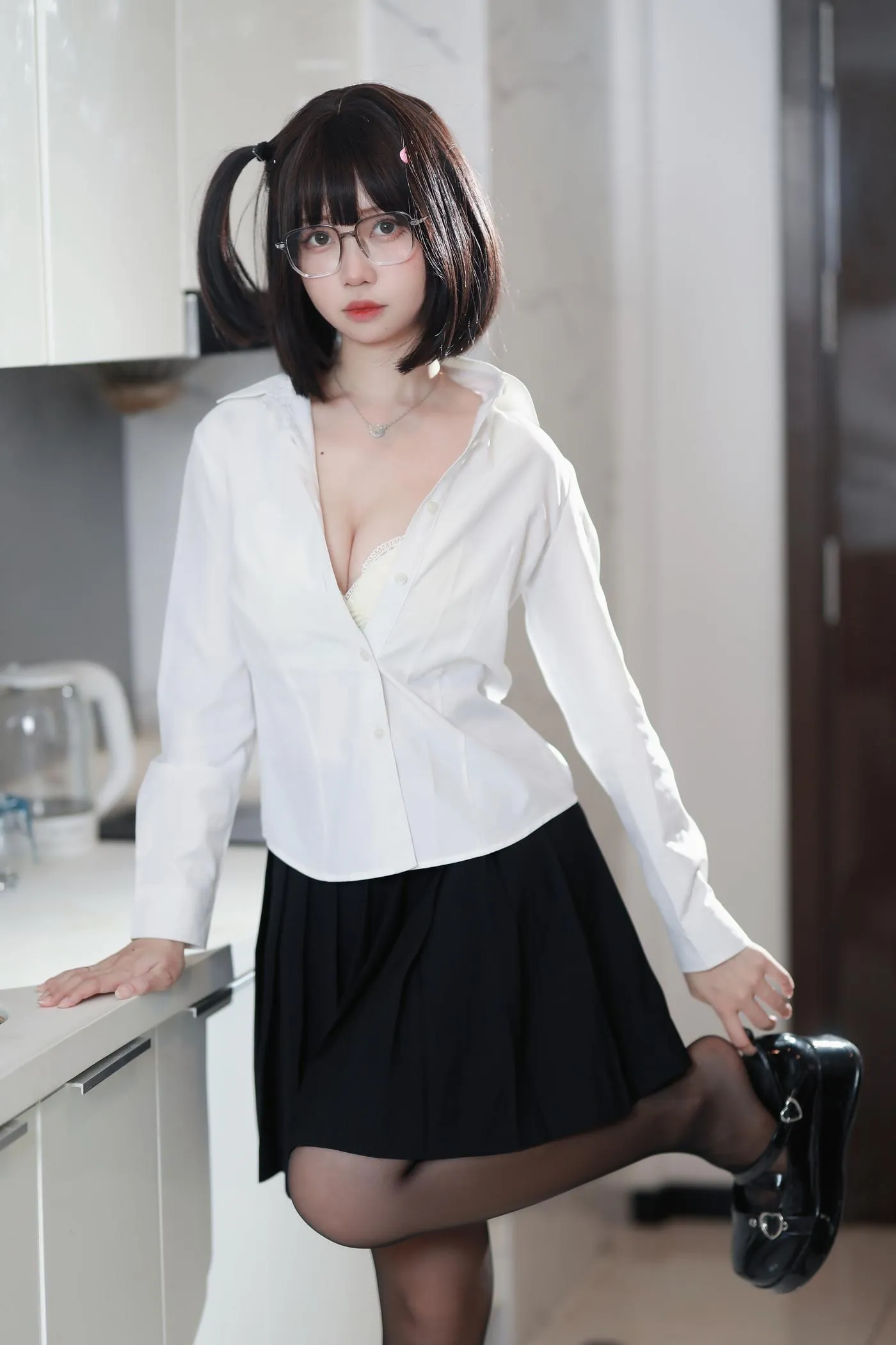 洛桑w伊梓 – NO.02 眼镜妹妹 [32P]插图7