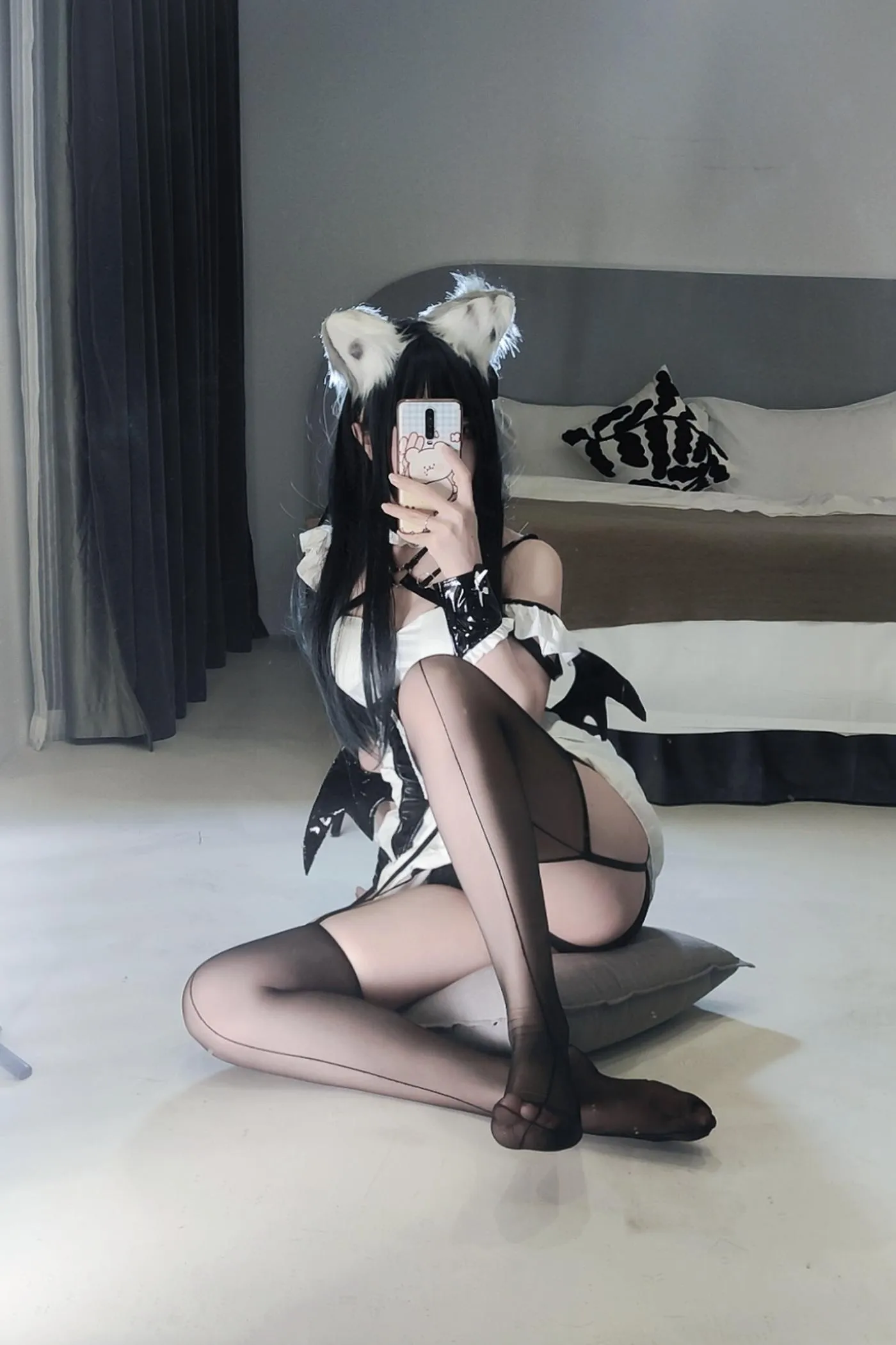 洛桑w伊梓 – NO.05 猫耳小恶魔-自拍 [16P]插图7