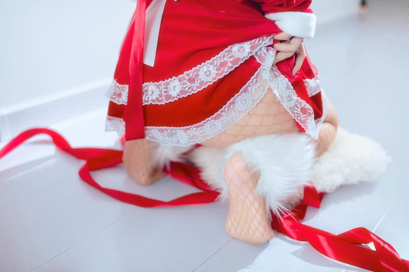 洛桑w伊梓 – NO.06 网袜丝带兔兔 [25P]插图1