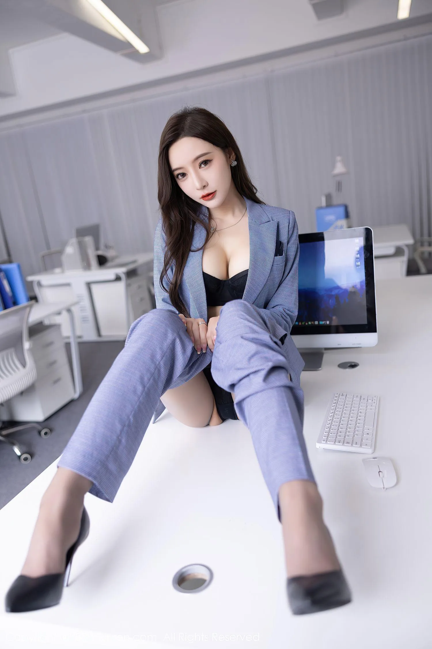 [XIUREN秀人网] 2022.09.22 NO.5629 王馨瑶yanni [83P]插图1