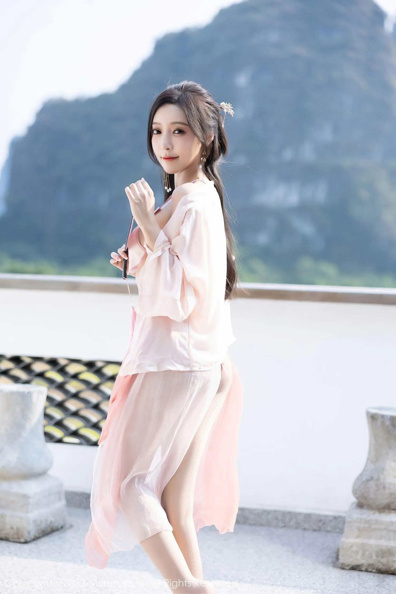 [XIUREN秀人网] 2022.12.23 NO.6040 王馨瑶yanni [85P]插图2