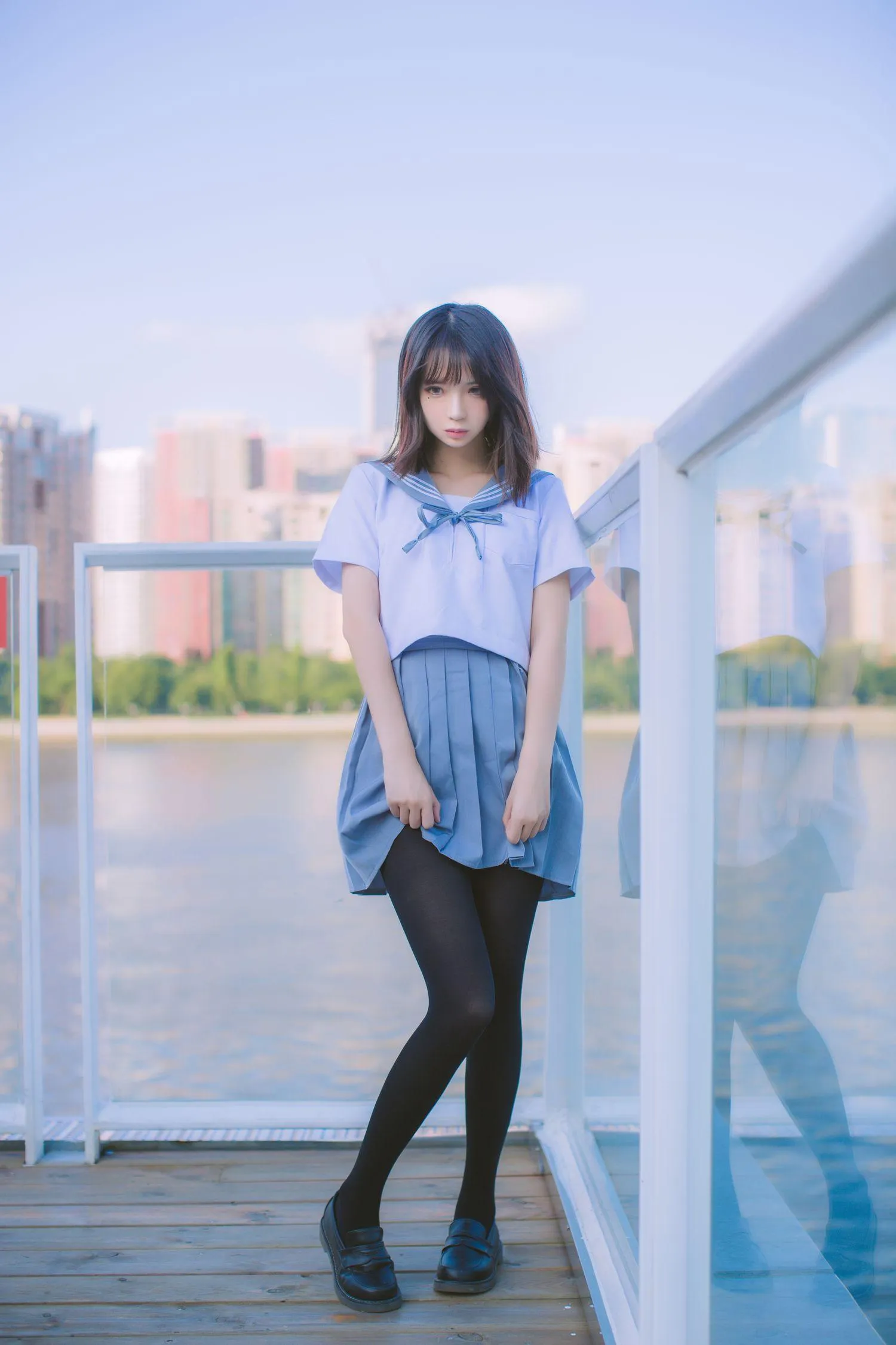 疯猫ss – NO.02 02制服写真（5套）-04.海边 [15P]插图5