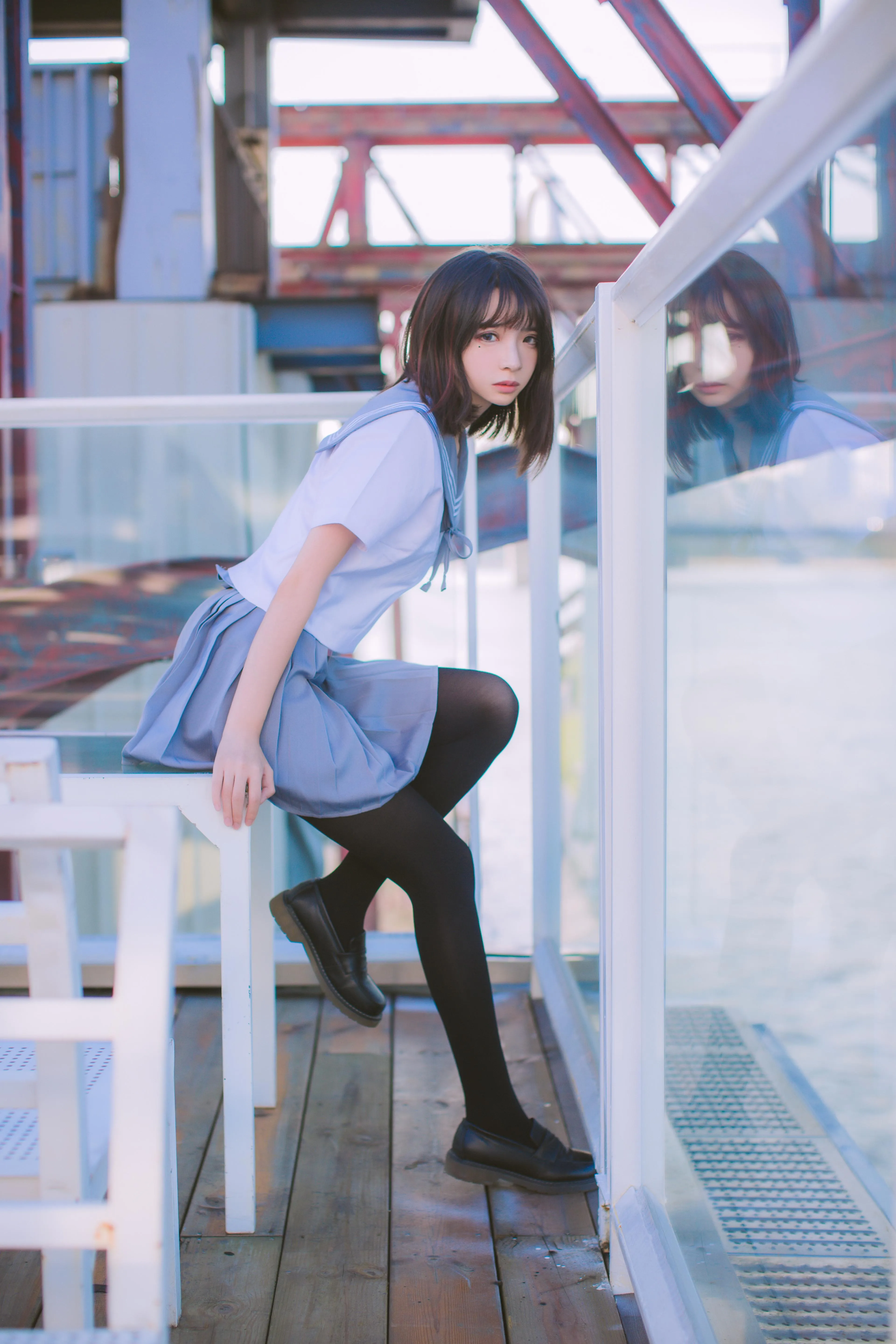 疯猫ss – NO.02 02制服写真（5套）-04.海边 [15P]插图7