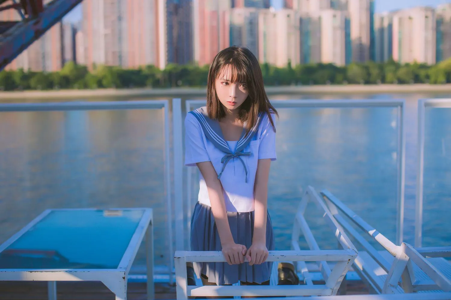 疯猫ss – NO.02 02制服写真（5套）-04.海边 [15P]插图1