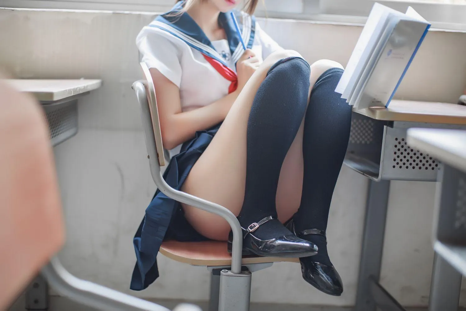 疯猫ss – NO.02 02制服写真（5套）-05.同桌的水手服 [41P]插图5