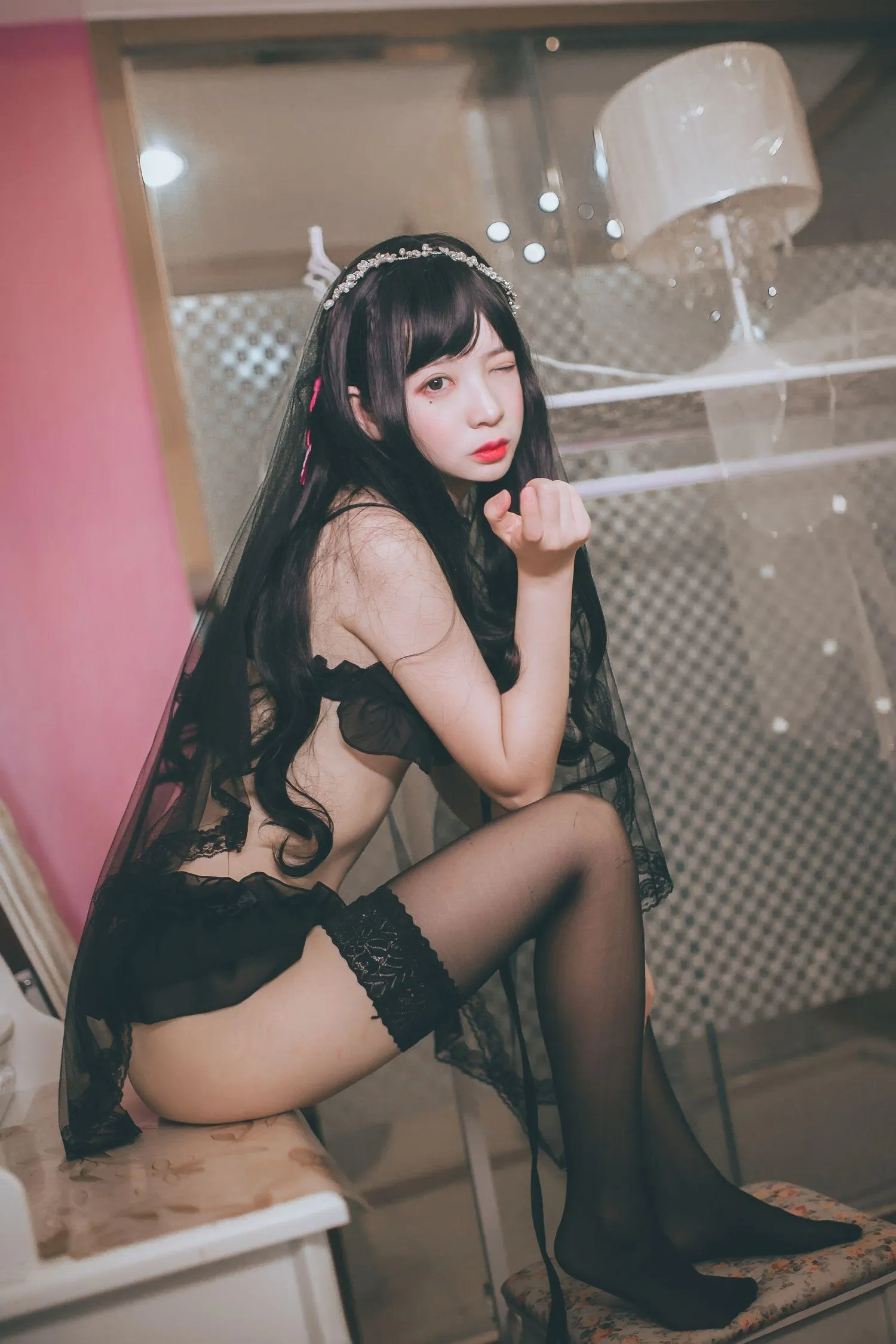 疯猫ss – NO.03 03黑丝写真（3套）-03.黑色小野猫 [29P]插图1