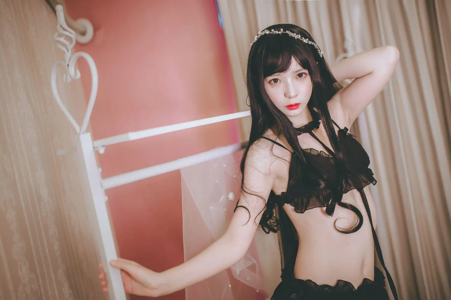 疯猫ss – NO.03 03黑丝写真（3套）-03.黑色小野猫 [29P]插图8