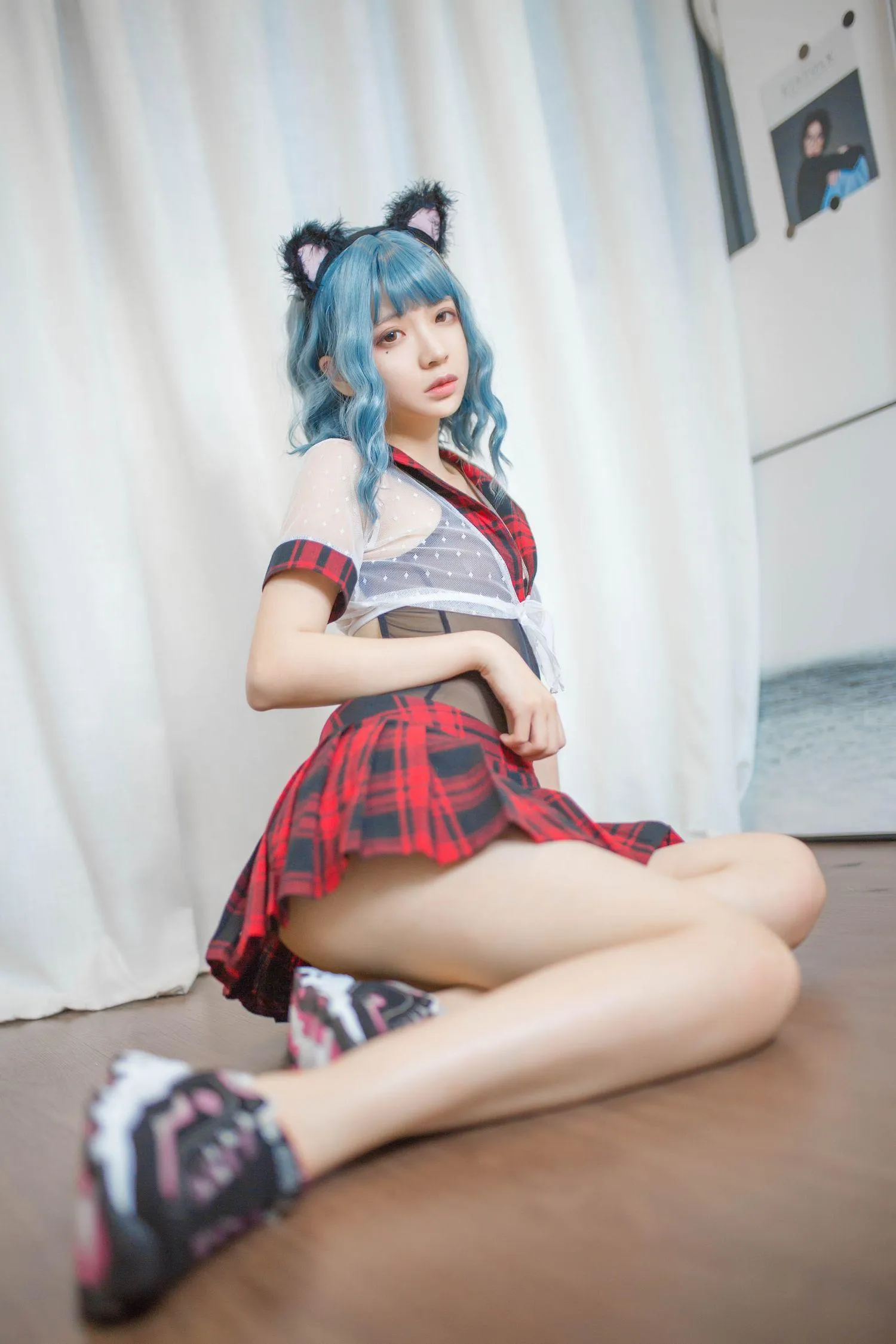 疯猫ss – NO.05 05个人写真集（2套）-01. 蓝发 [26P]插图5