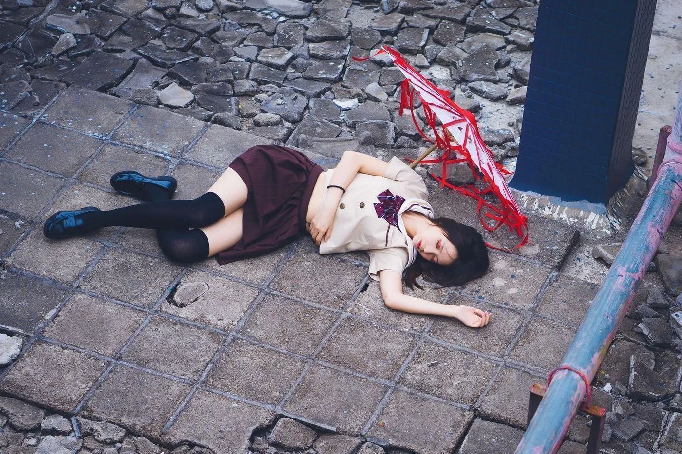 疯猫ss – NO.08 丝袜狂想曲（4套）-01.伞-42P-573M [42P]插图4