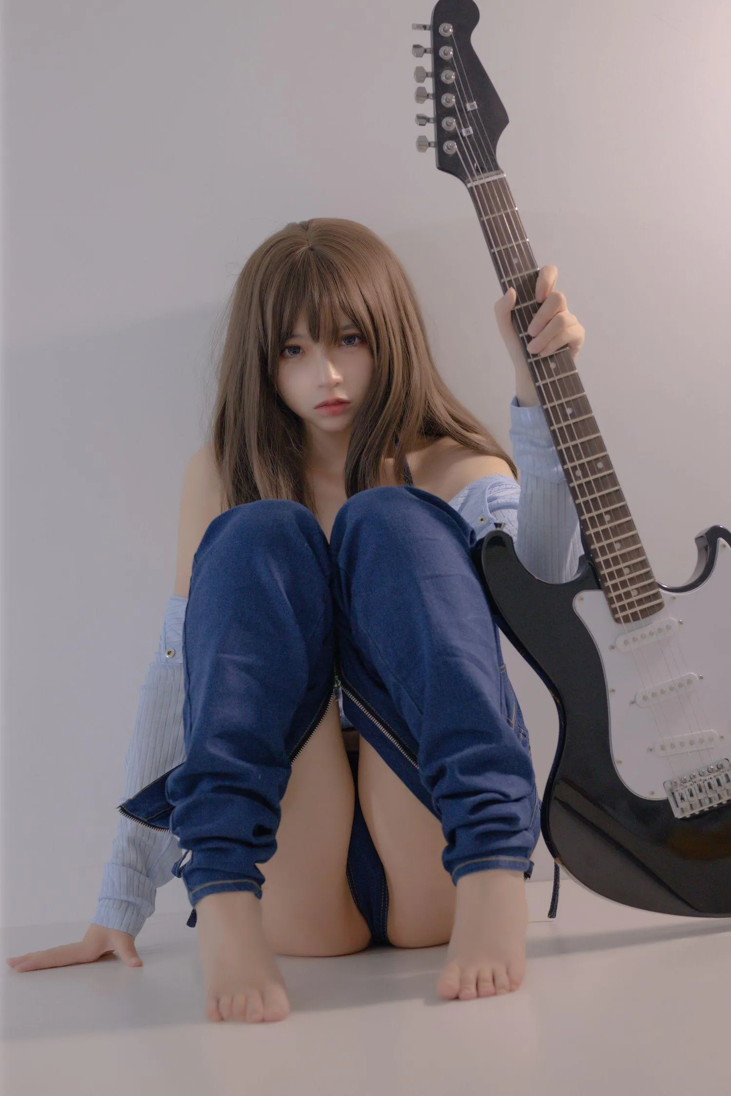 疯猫ss – NO.117 2022夏日限定A本 吉他妹妹 牛仔裤 [20P]插图9