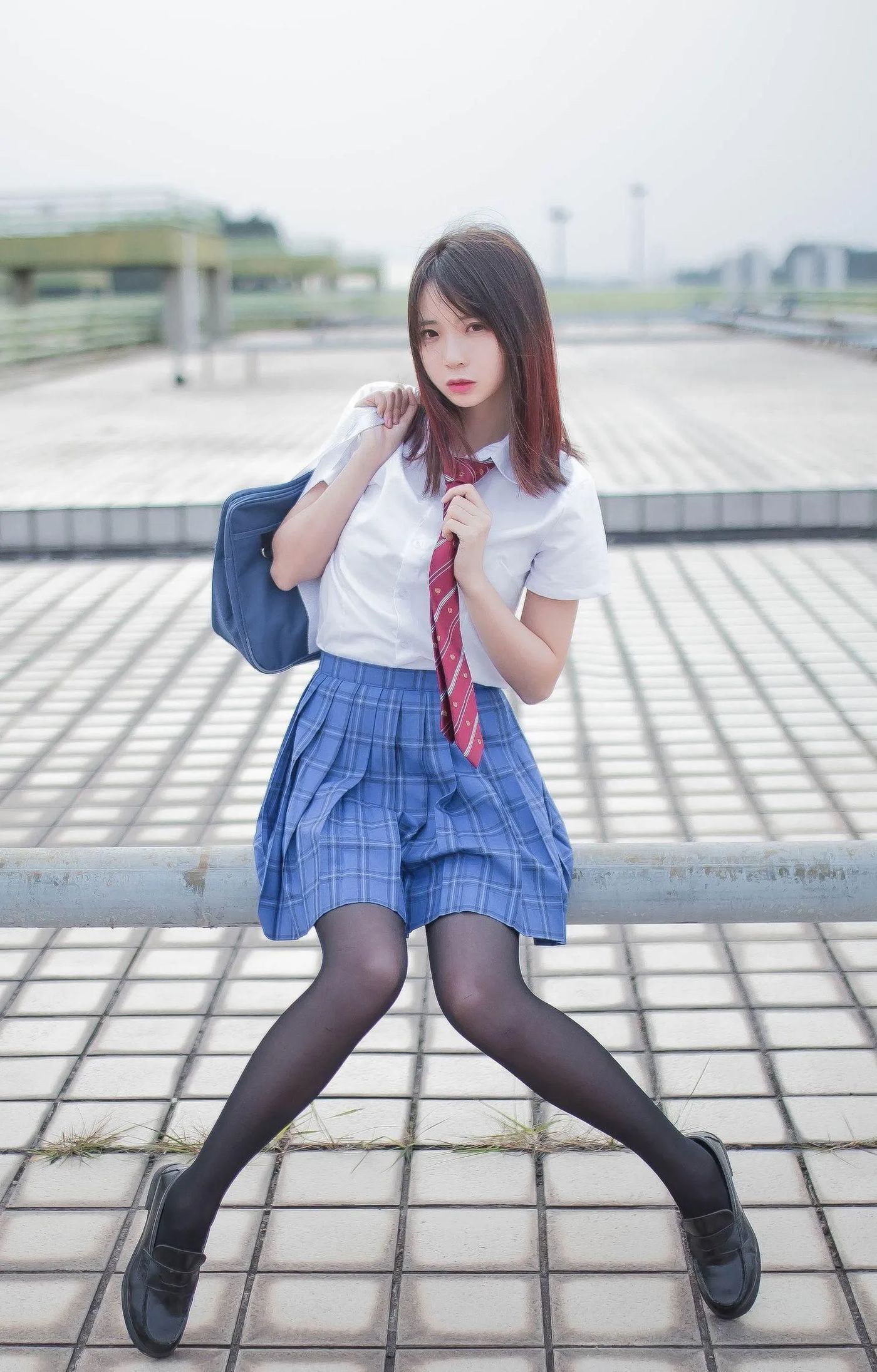 疯猫ss – NO.12 天台JK [30P]插图4
