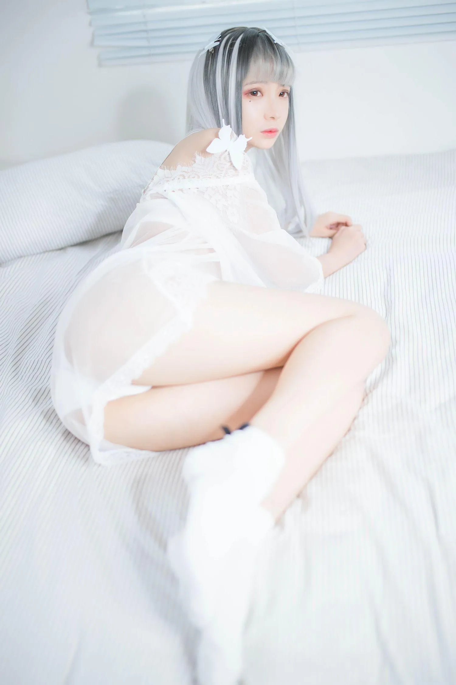 疯猫ss – NO.32 白纱 [33P]插图2