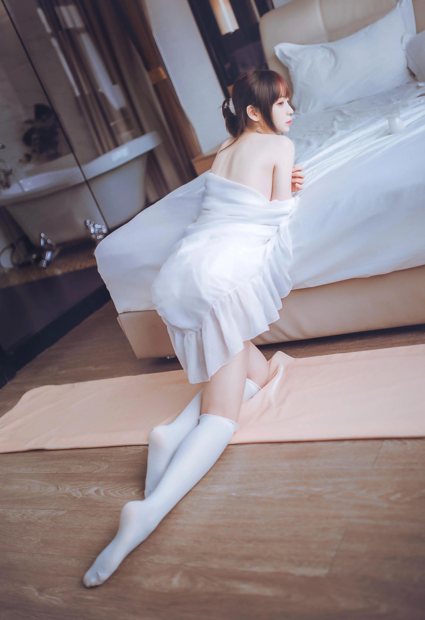 疯猫ss – NO.33 白色睡衣 [24P]插图4