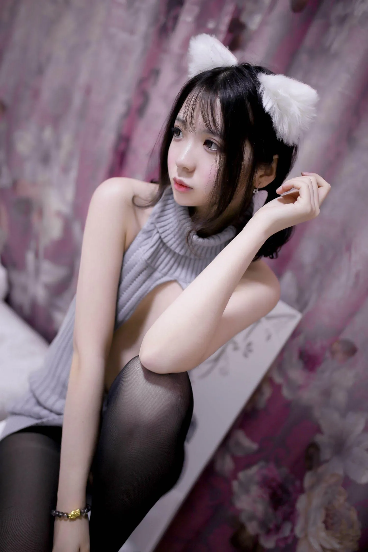 疯猫ss – NO.54 露背毛衣 [16P]插图8