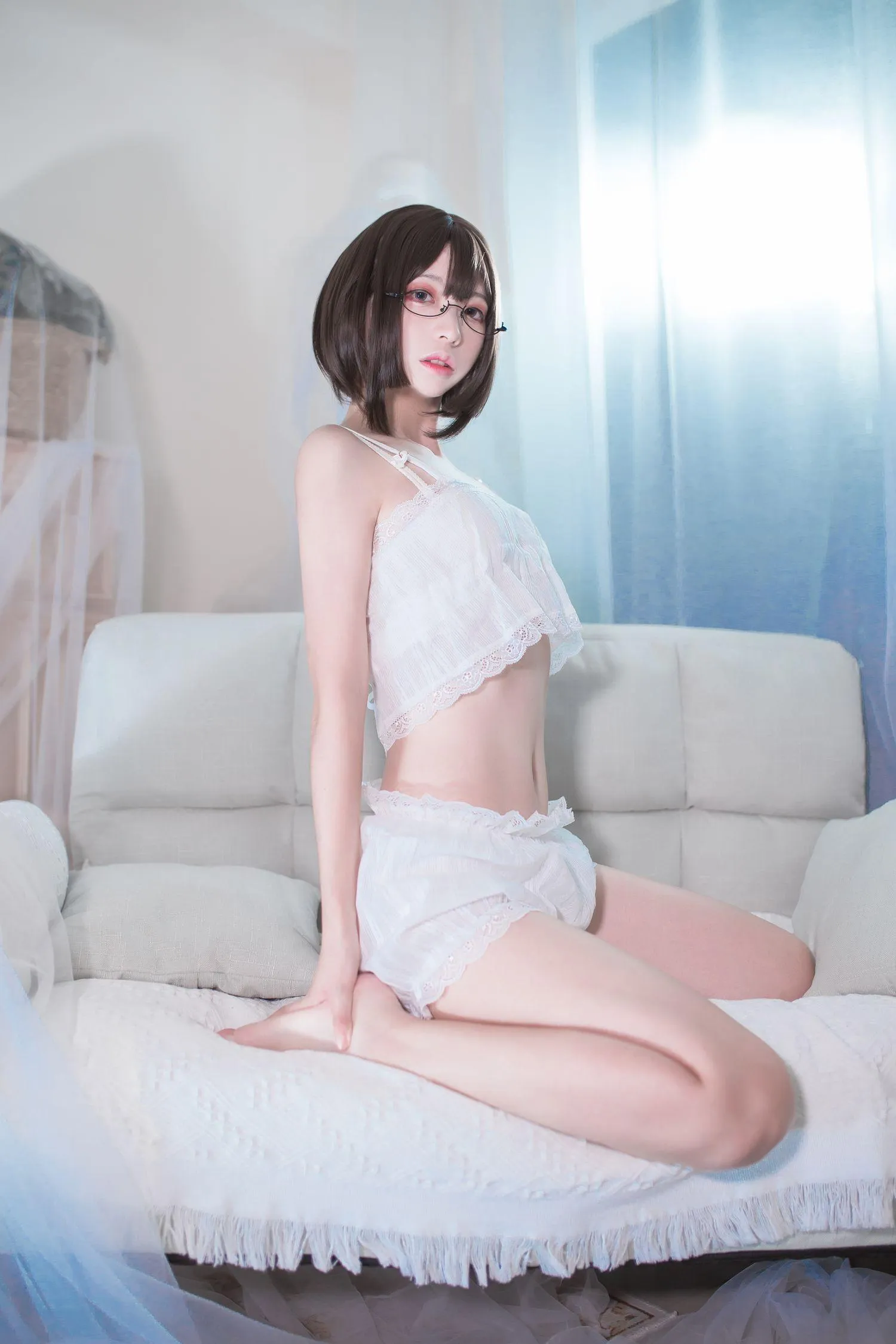 疯猫ss – NO.68 眼镜娘 [30P]插图2