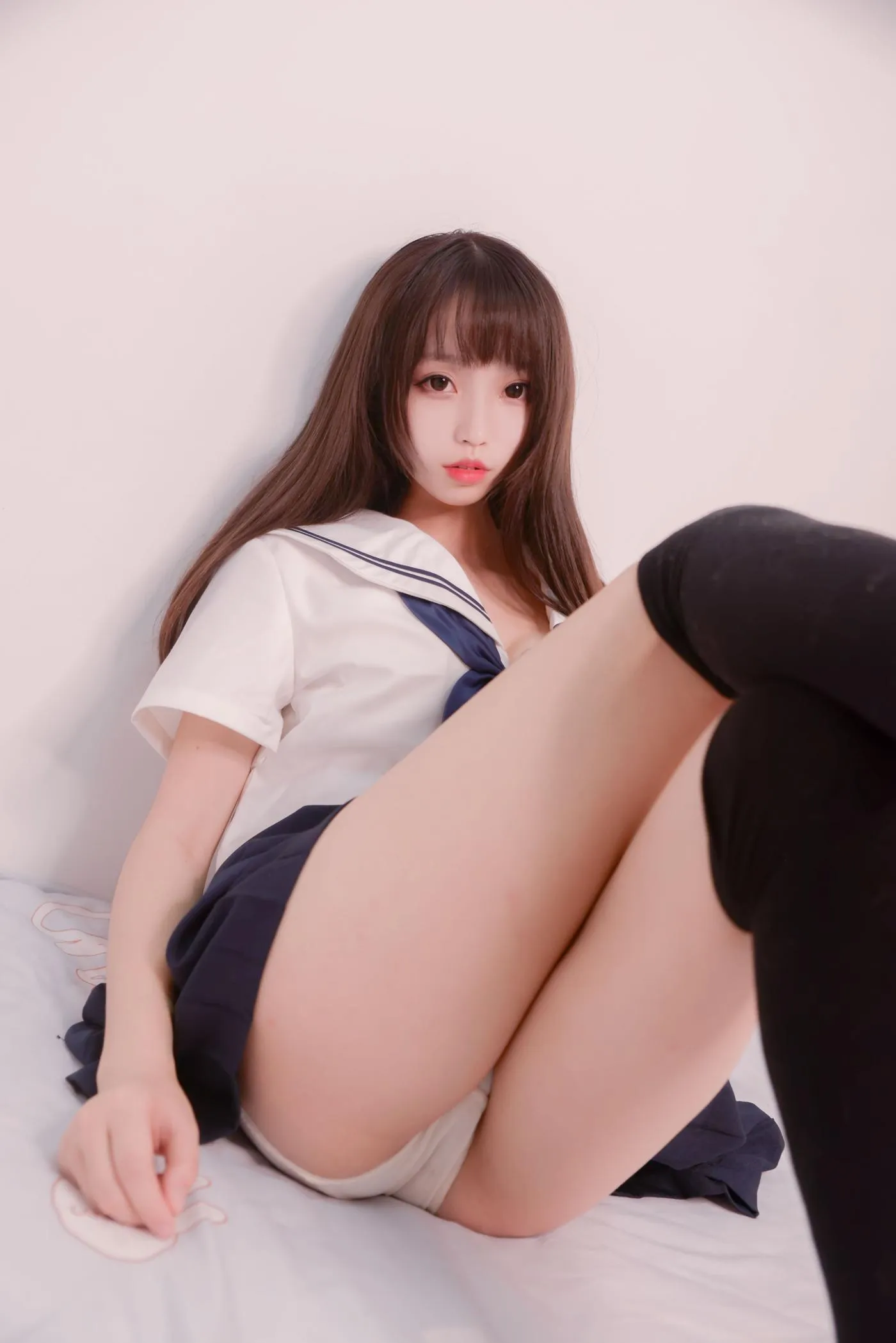 白易子教主 – NO.19 JK制服 [8P]插图3