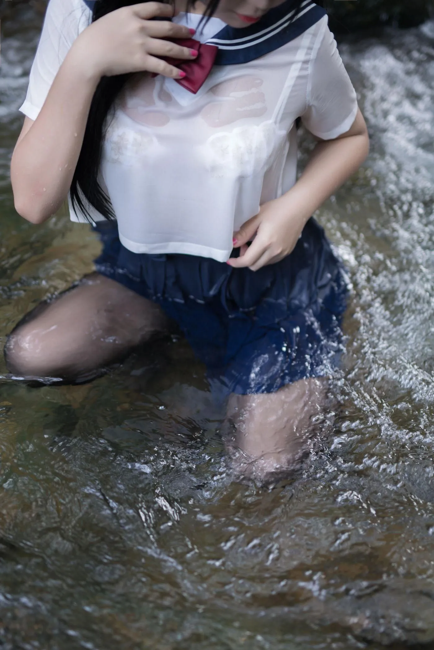 白烨 – NO.05 湿身JK-图片 [98P]插图4