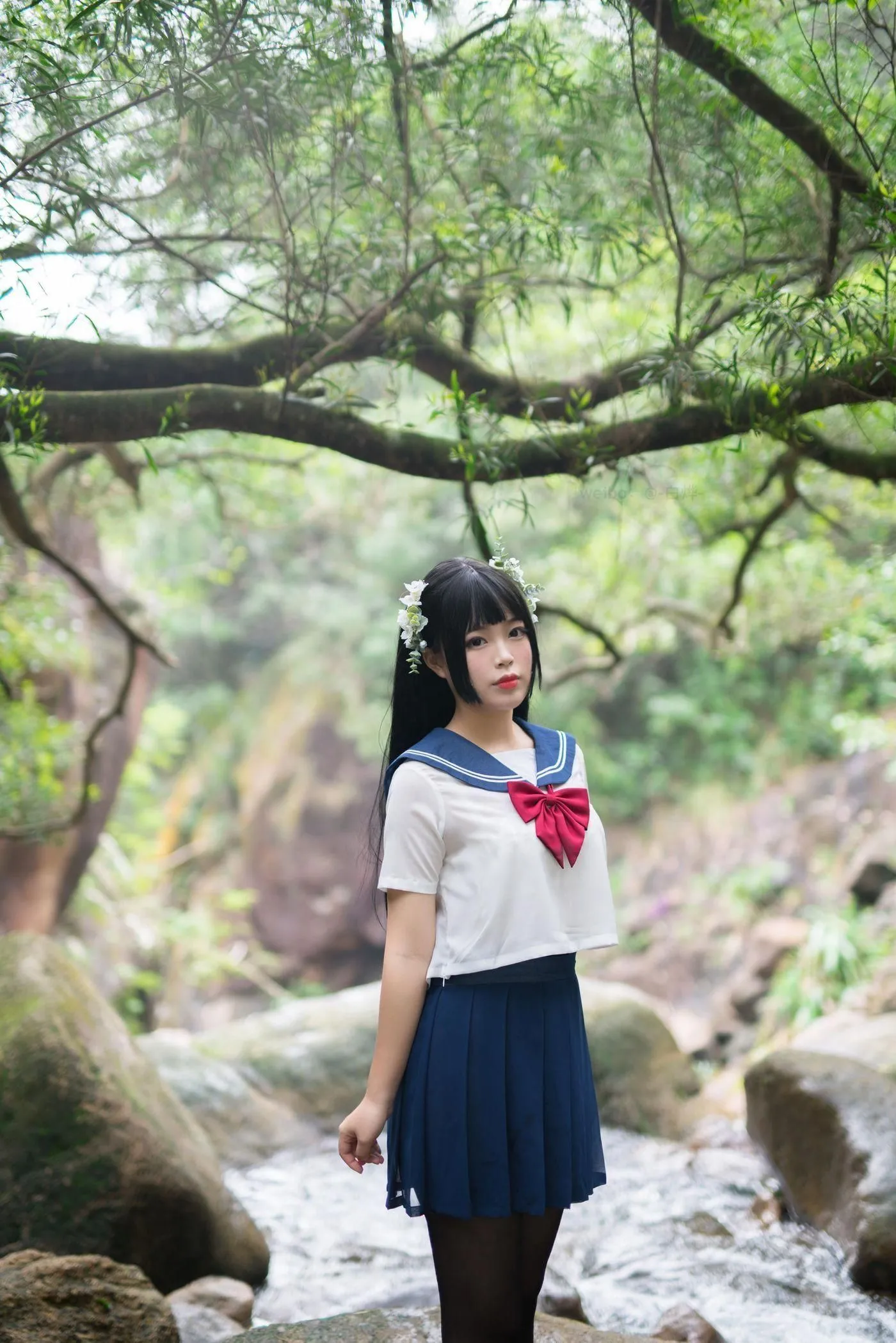 白烨 – NO.05 湿身JK-图片 [98P]插图1